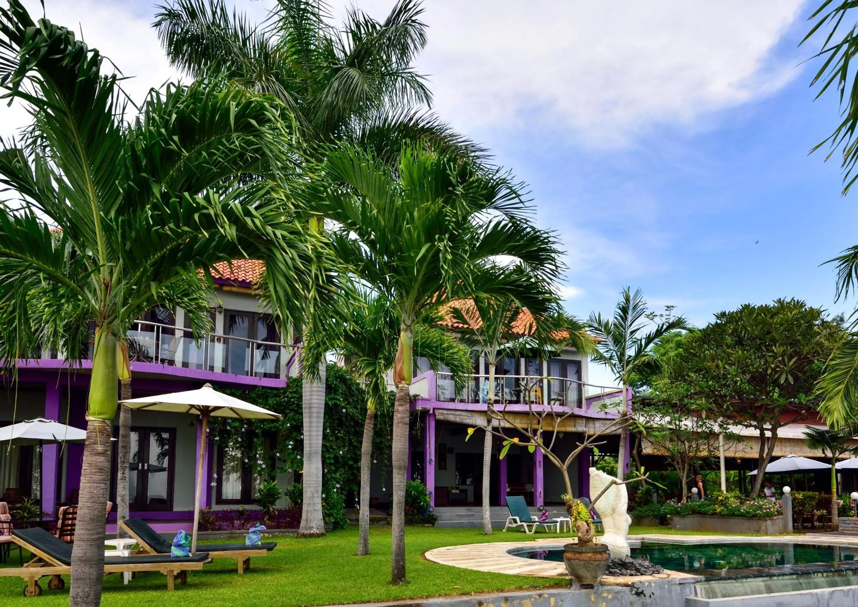 Area and facilities in Dolphin Beach Bali