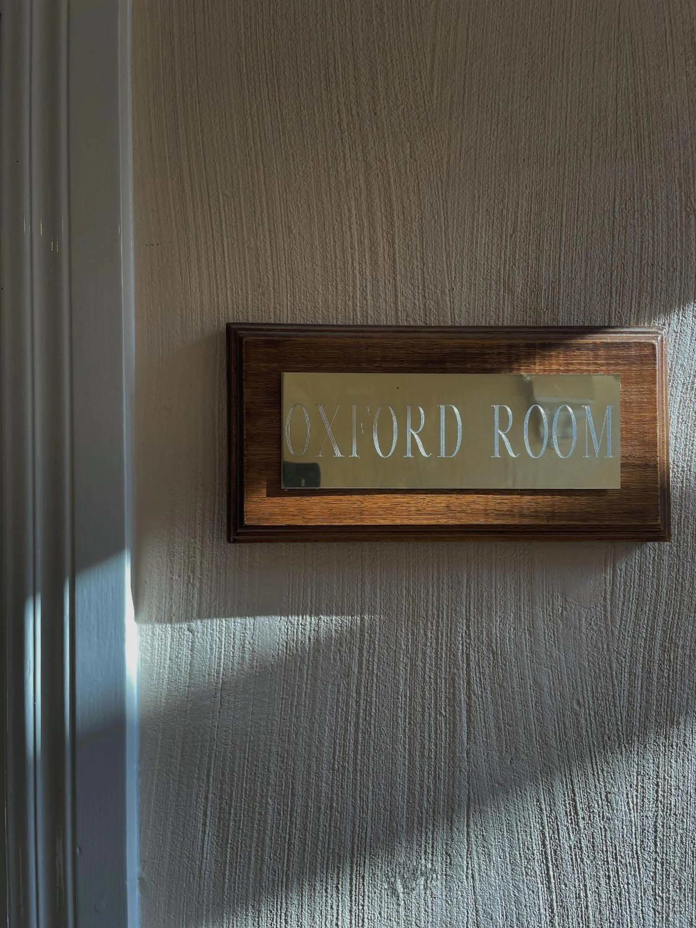 Property logo or sign in Victoria House Motor Inn