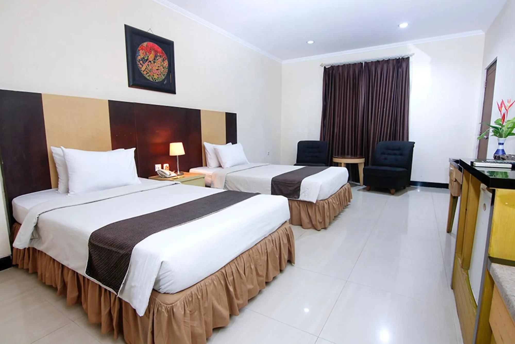 Bedroom, Bed in Parkside Mandarin Hotel Pekalongan