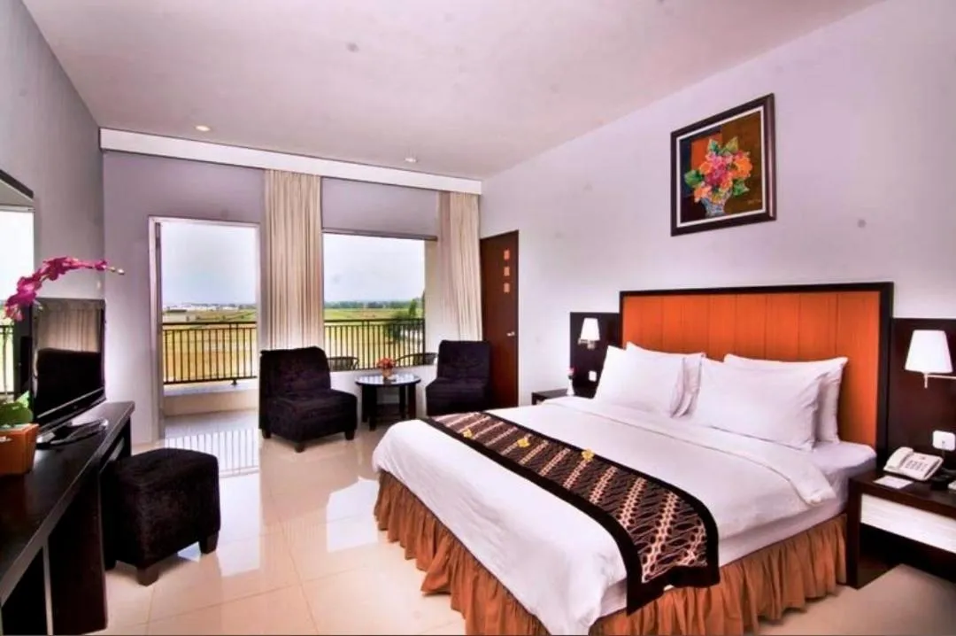 Bedroom, Bed in Parkside Mandarin Hotel Pekalongan