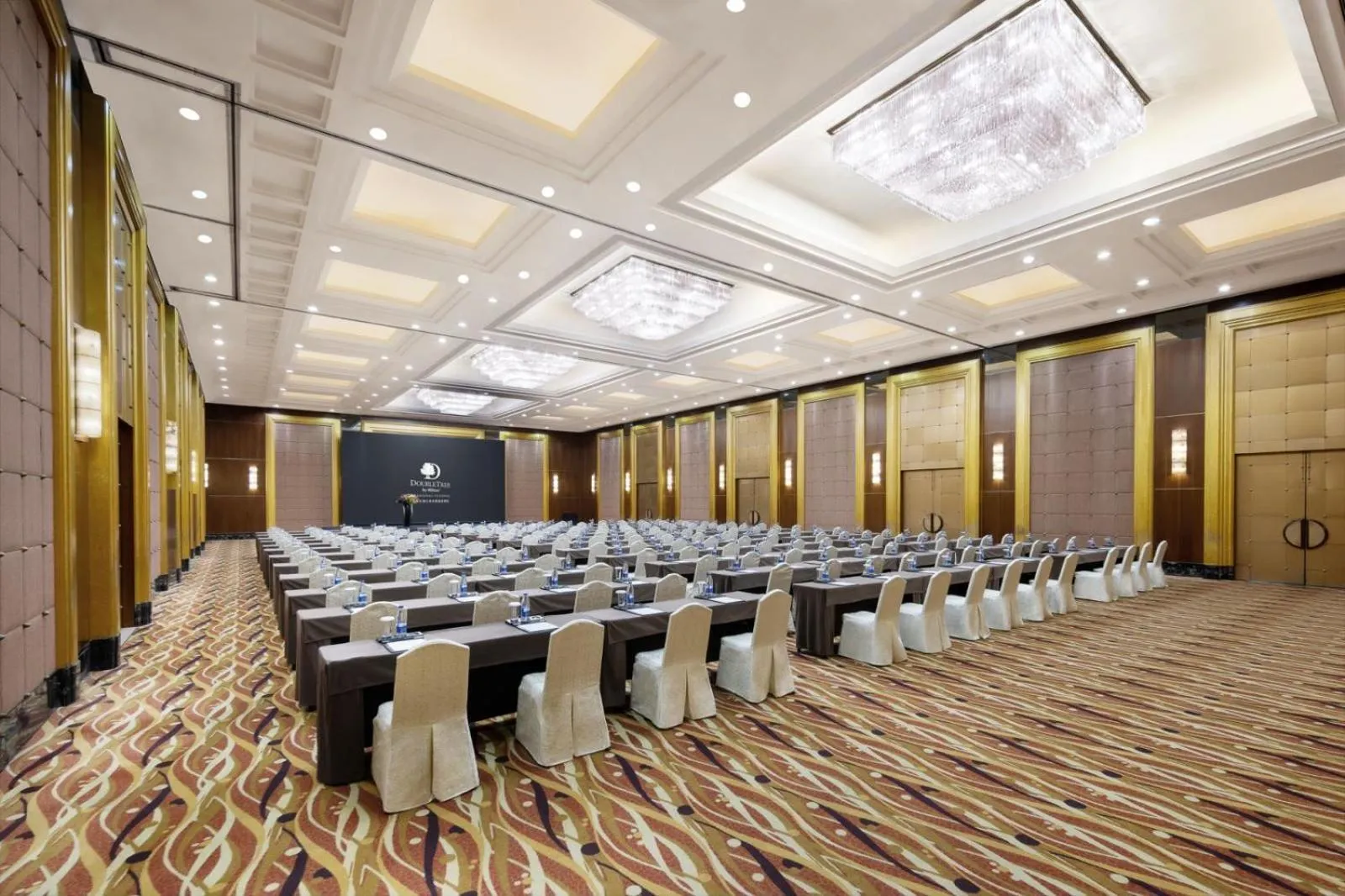 Meeting/conference room in DoubleTree by Hilton Shanghai Pudong