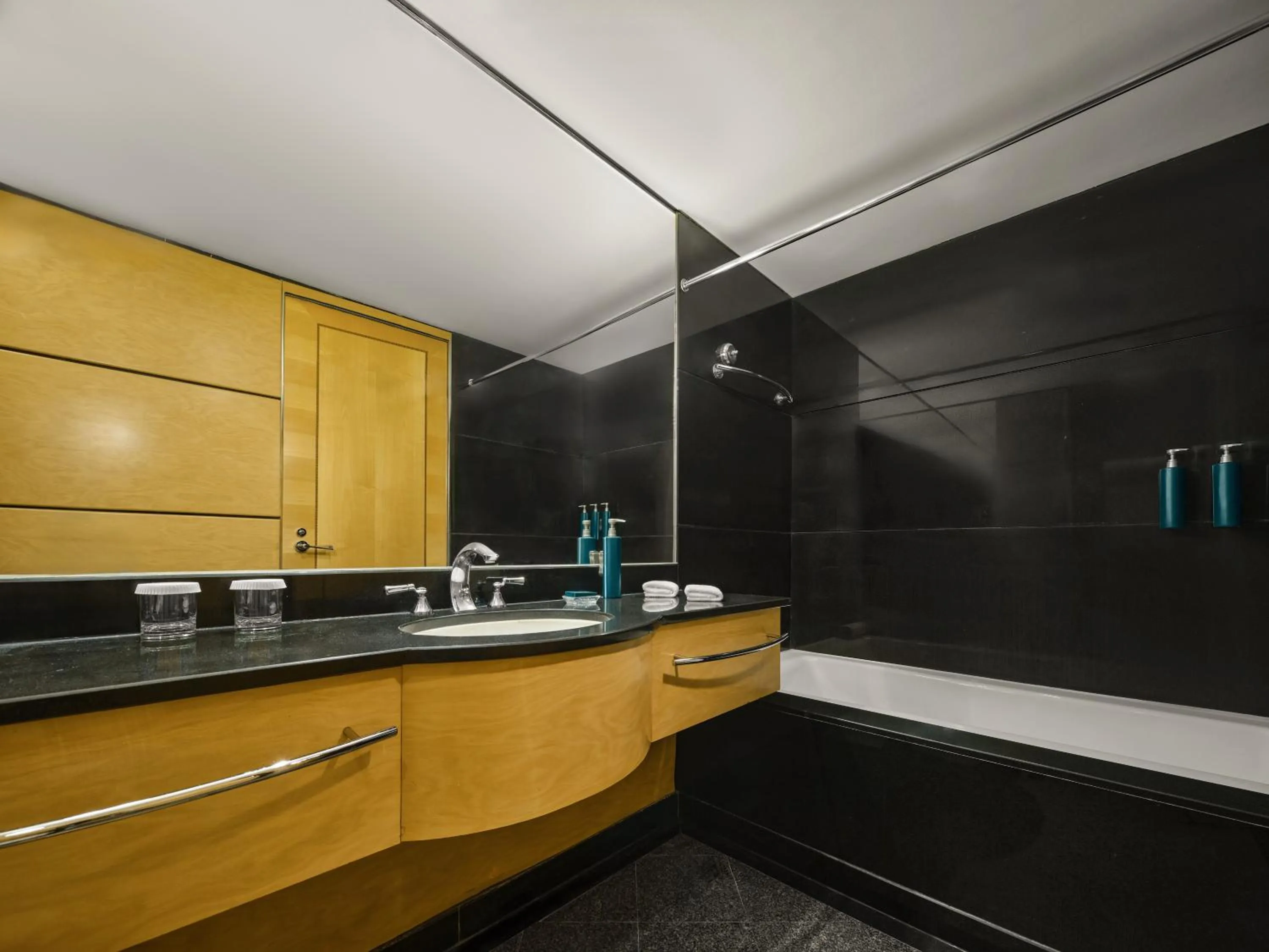 Toilet in DoubleTree by Hilton Shanghai Pudong