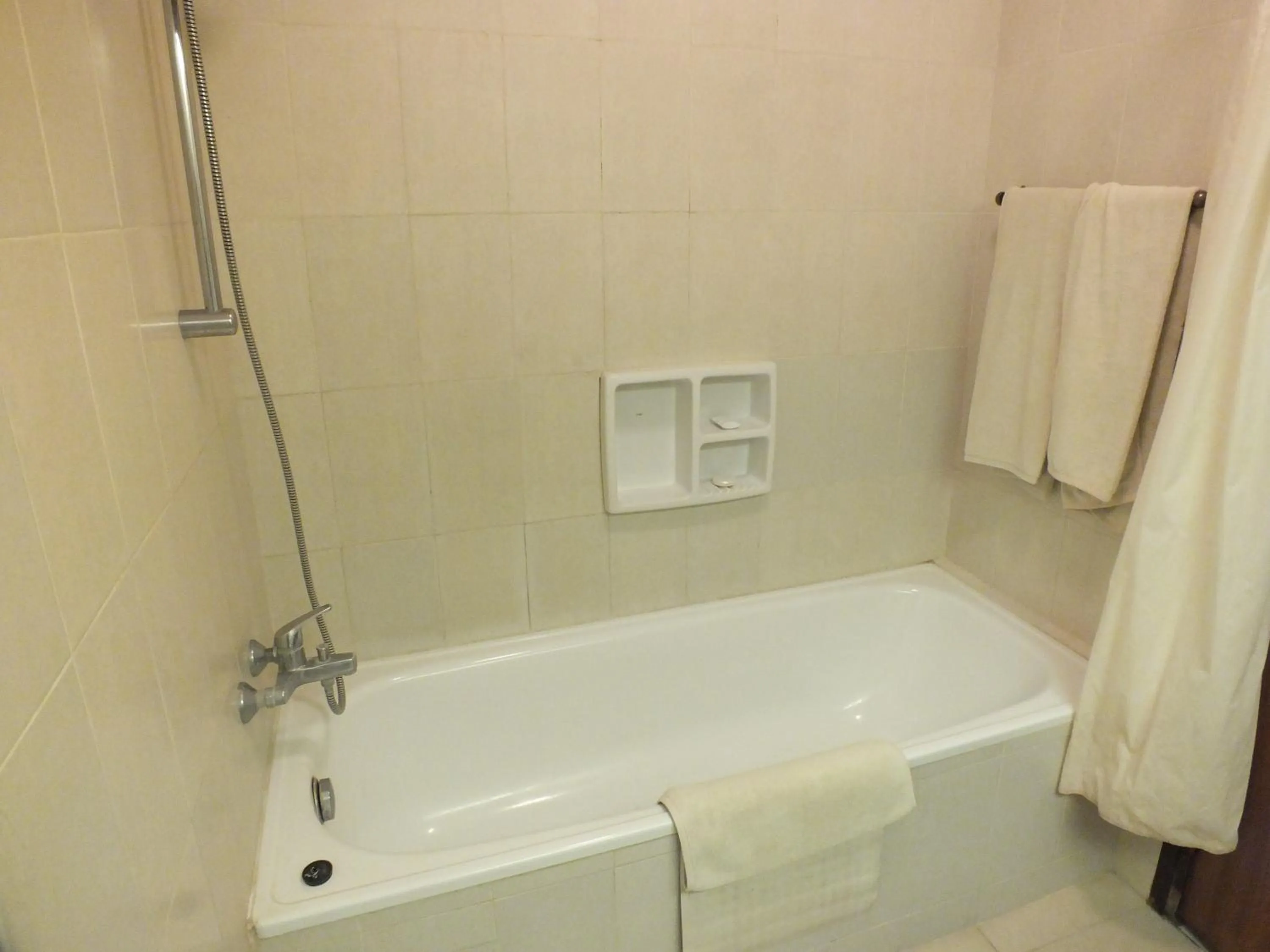 Bathroom in Besakih Beach Hotel