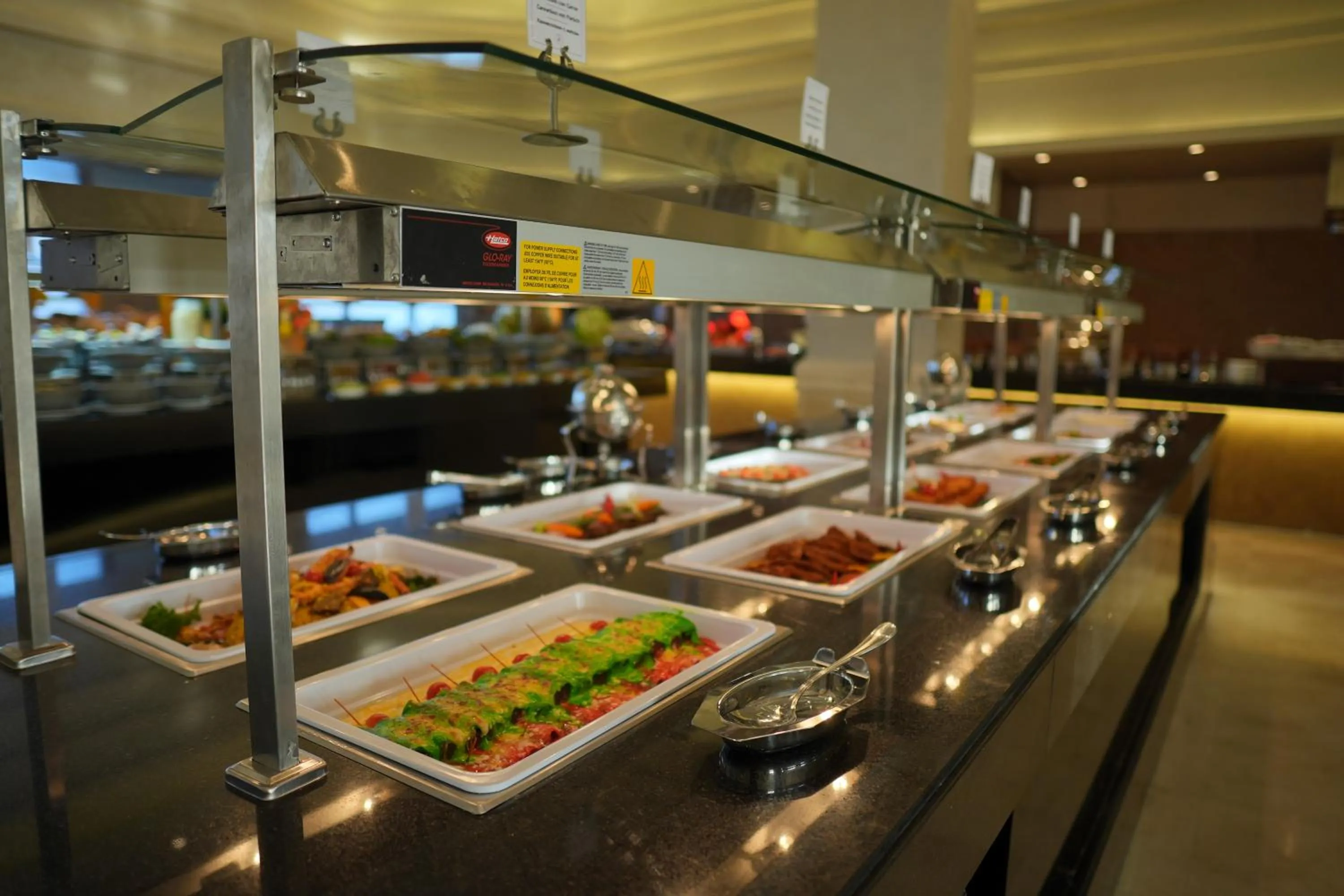 Restaurant/places to eat in Charmillion Gardens Aquapark