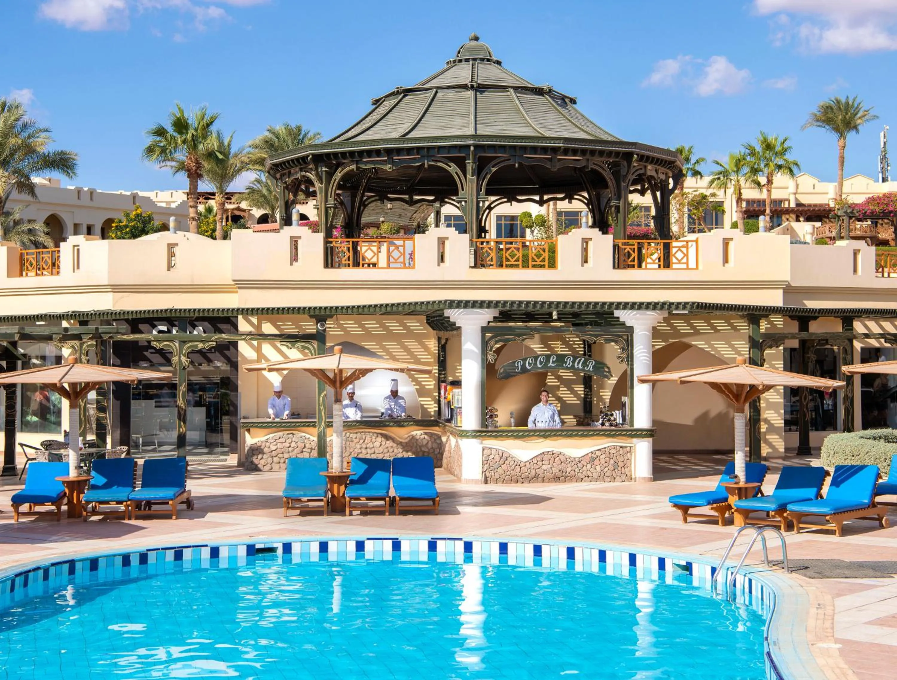 Lounge or bar in Charmillion Club Resort