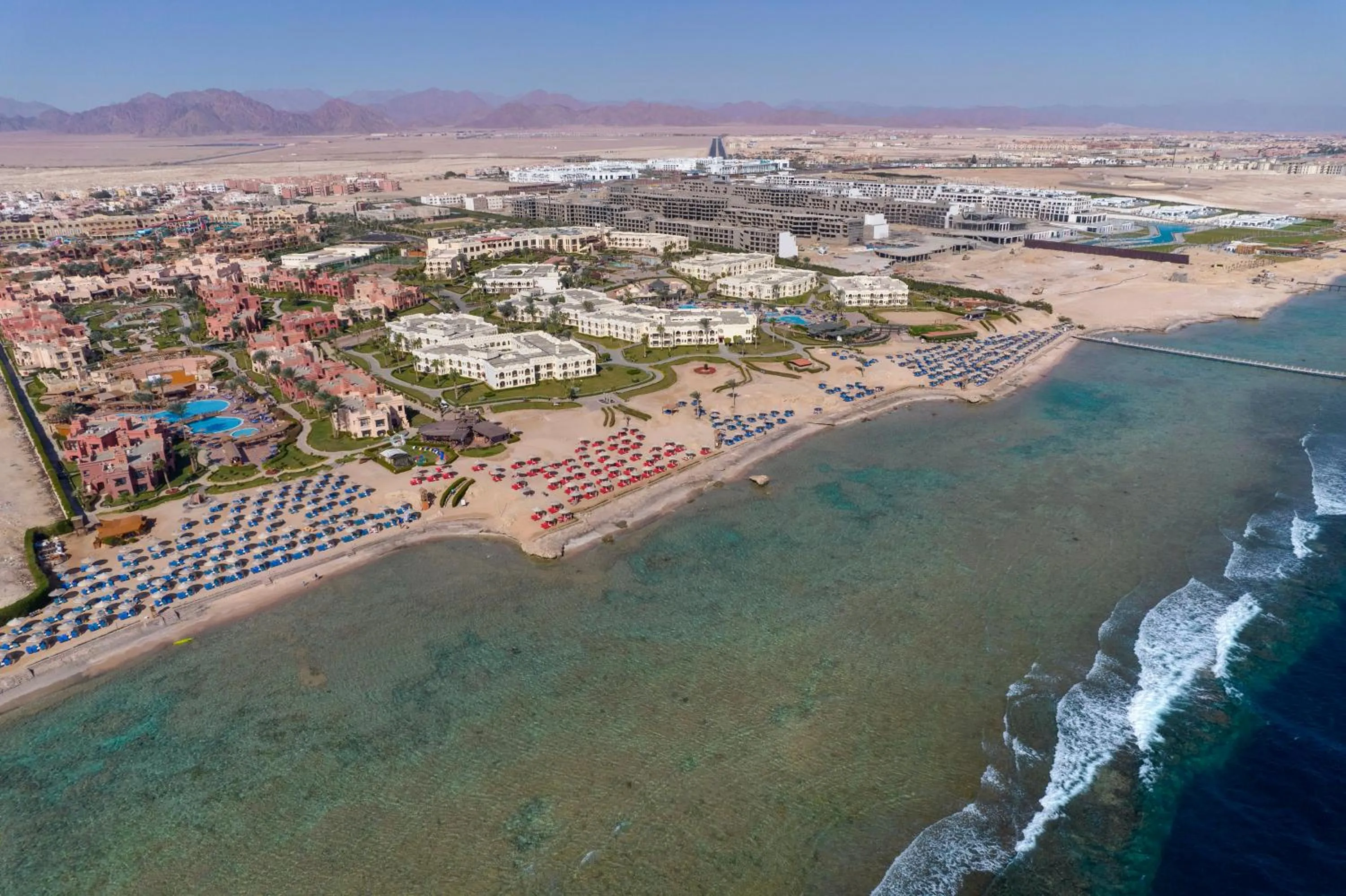 Beach in Charmillion Club Resort