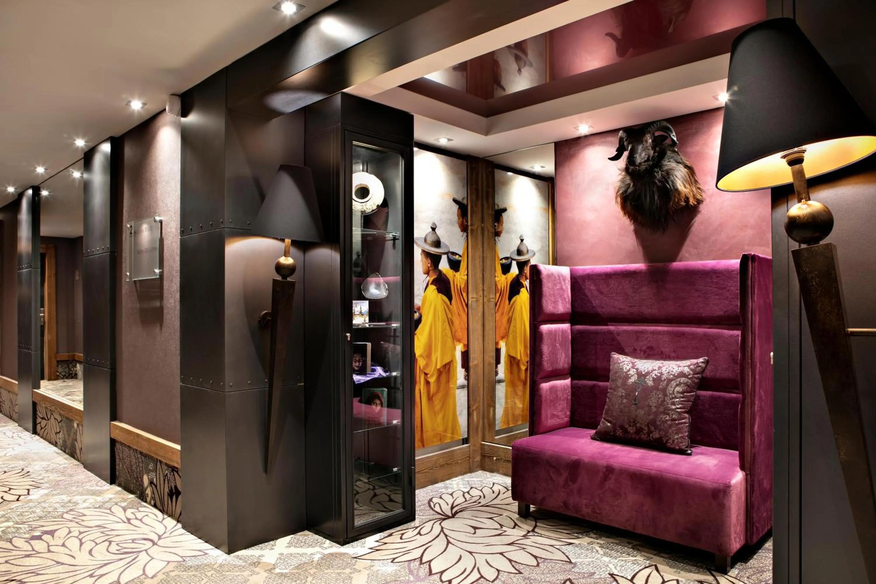 Decorative detail in MGM Hôtels & Résidences - Hôtel Les Suites d'Alexane