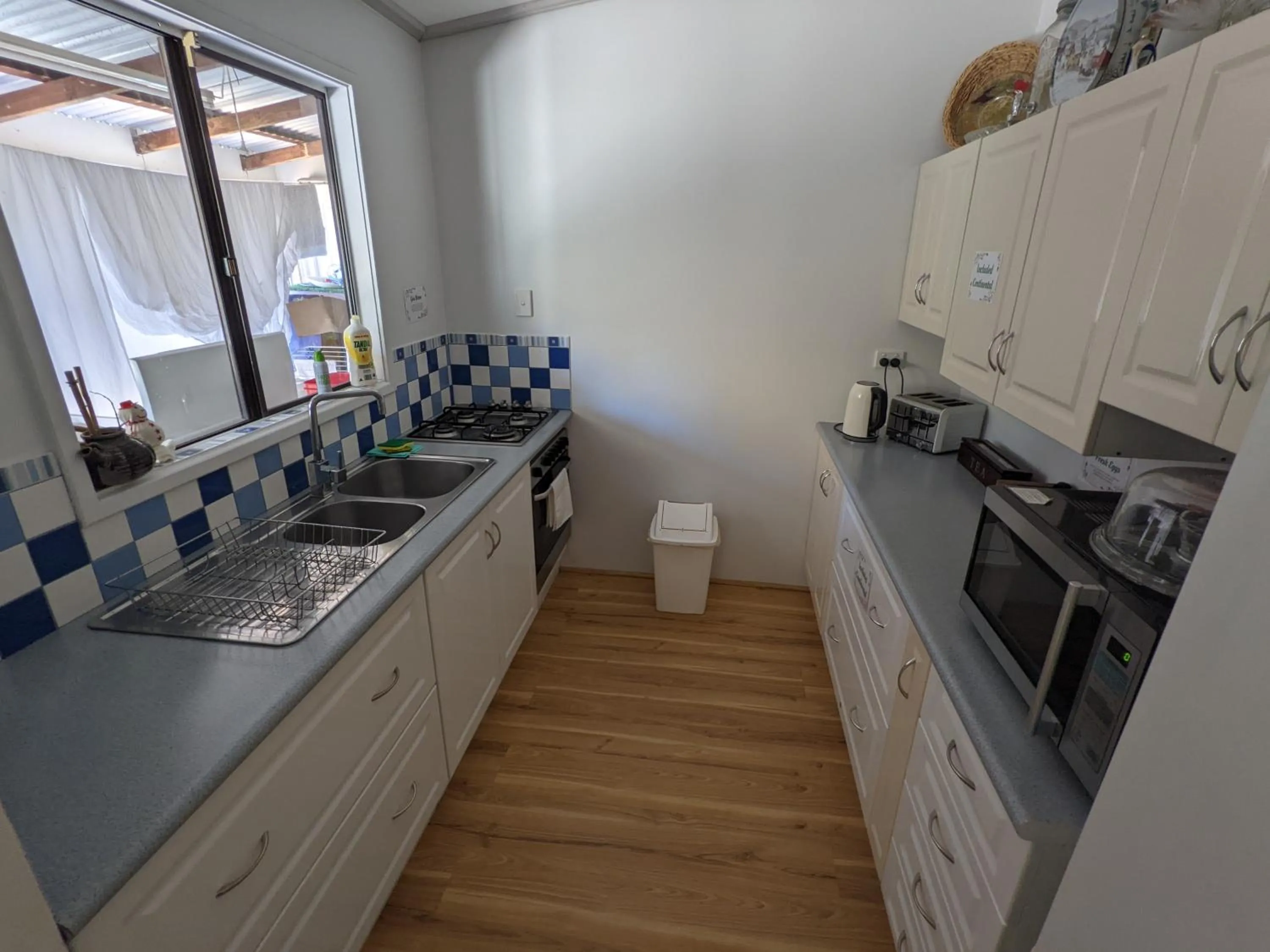Coffee/tea facilities in The Cottage on George Street