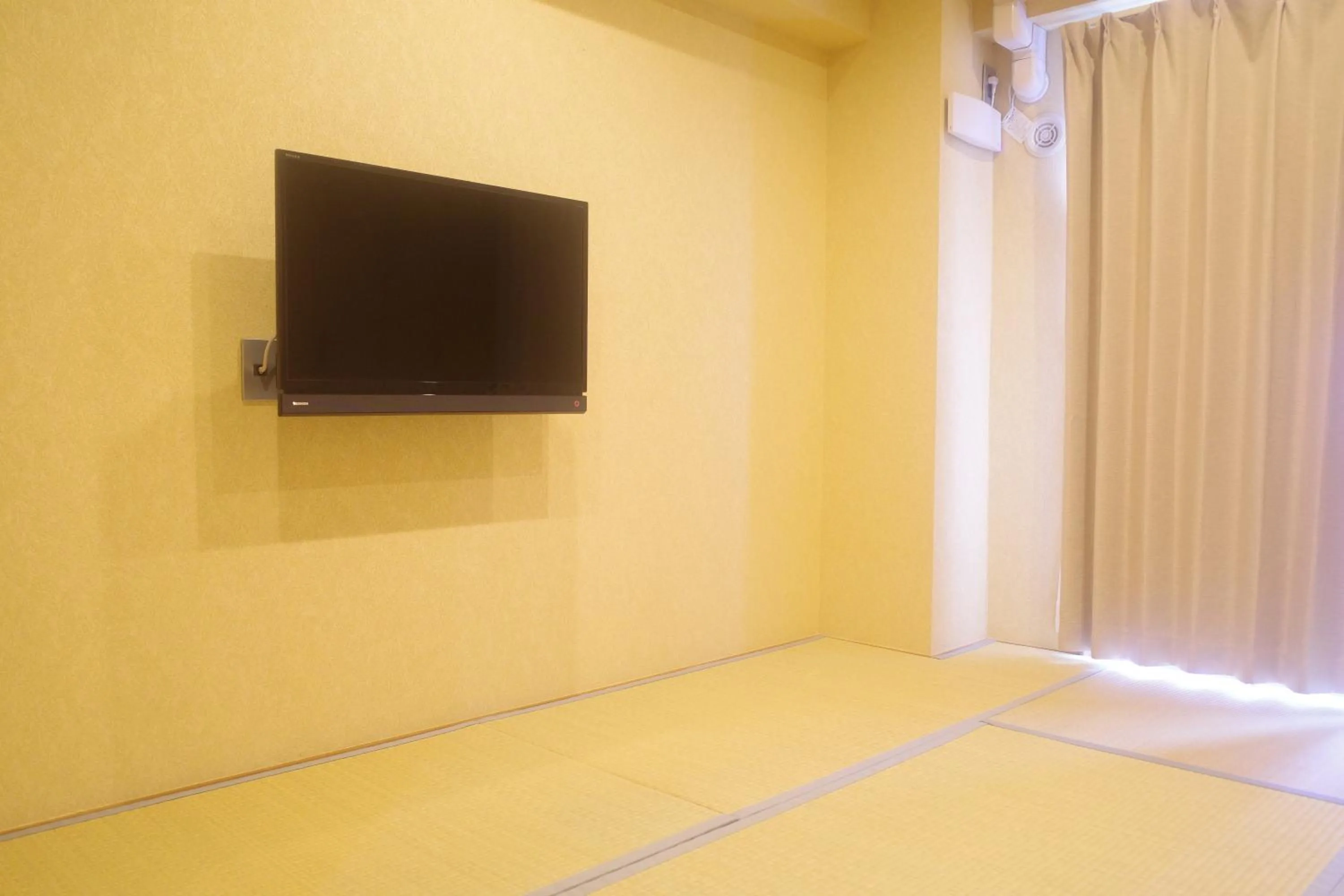 Photo of the whole room in Kyoto-Gion Tourist House