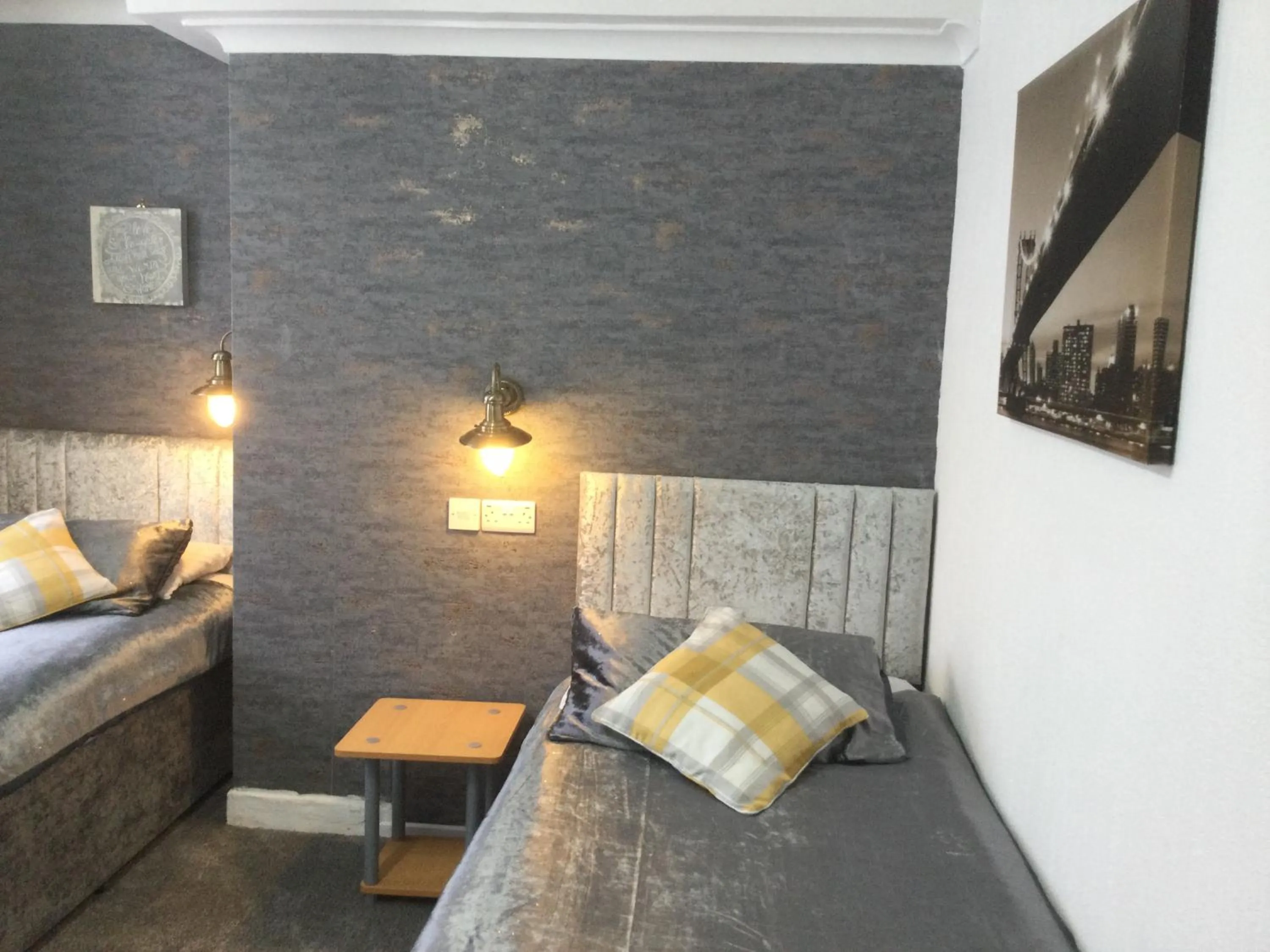 Bedroom, Bed in THE TREVONE, Llandudno