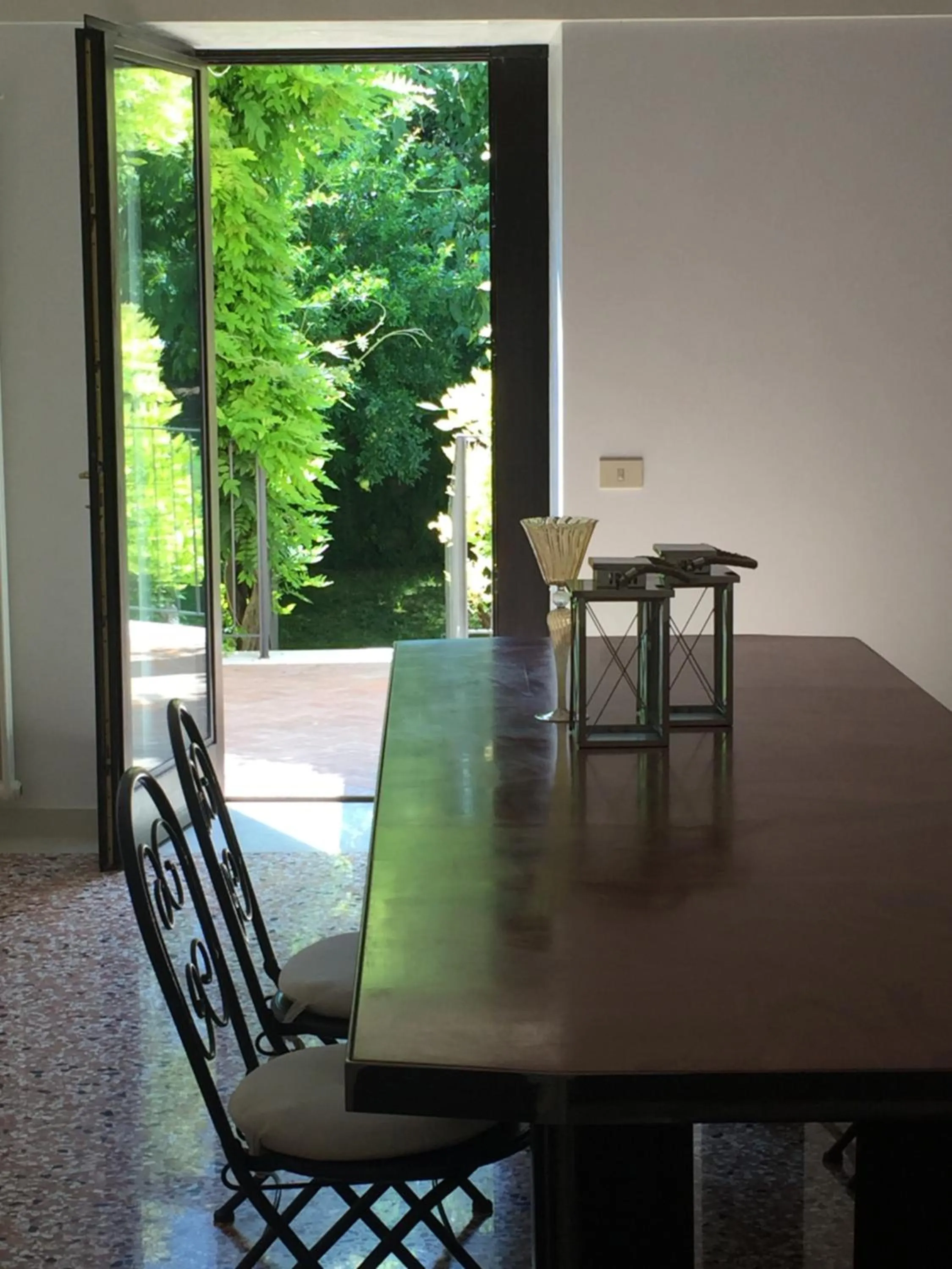 Communal lounge/ TV room in Ca' Bert Villa dei Glicini B&B