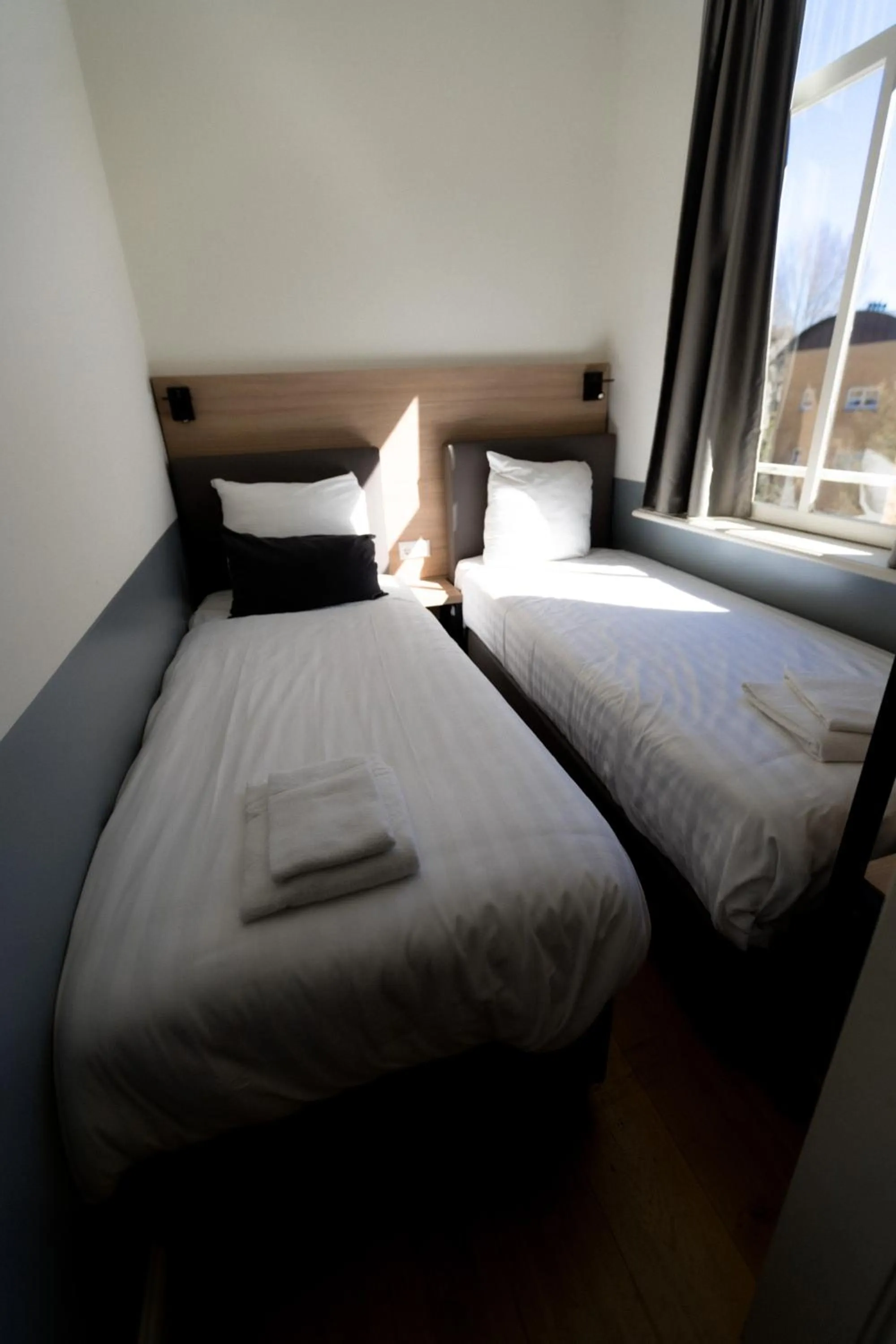 Bedroom, Bed in Plantage Hortus Apartments