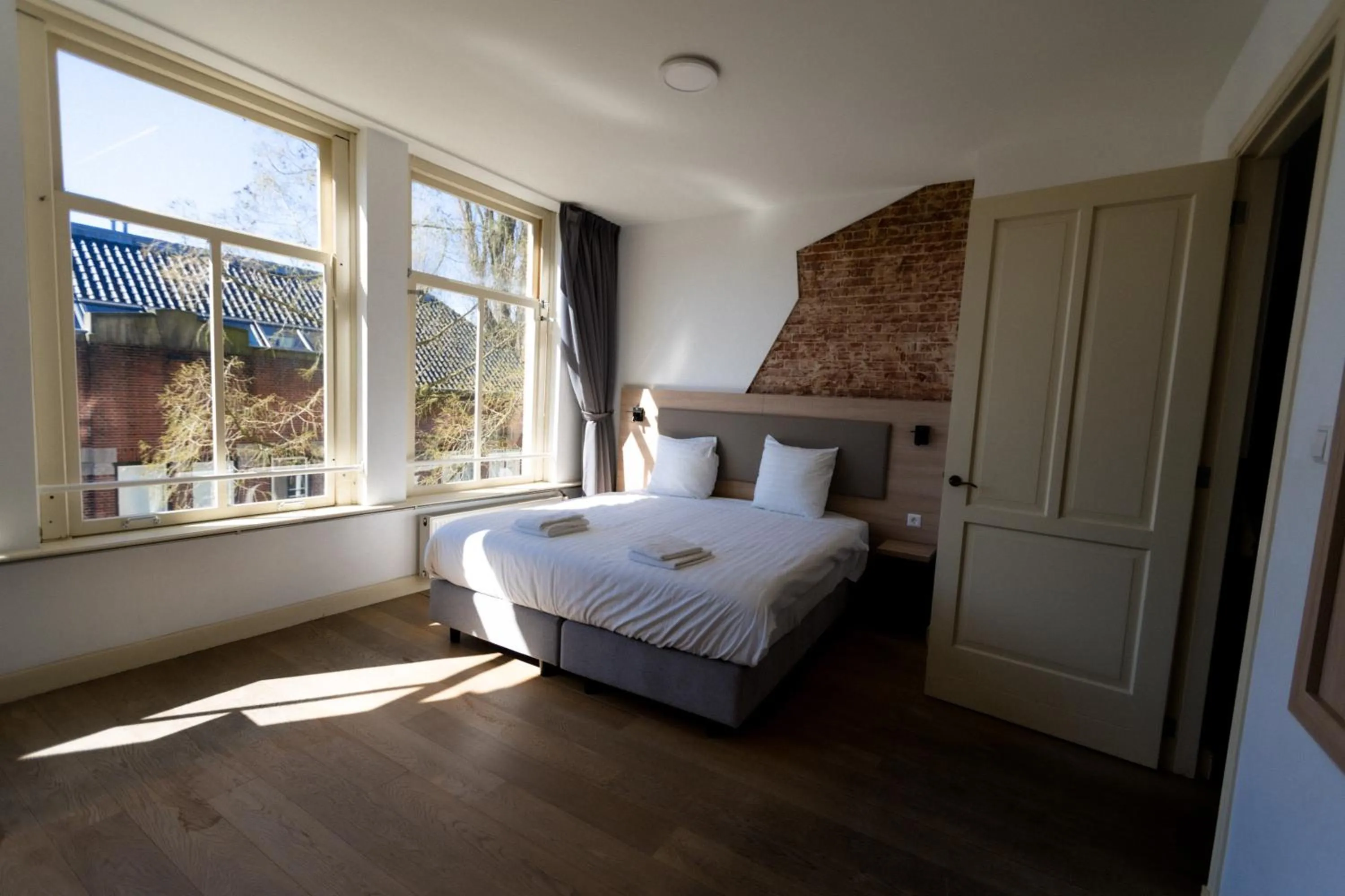 Bedroom, Bed in Plantage Hortus Apartments