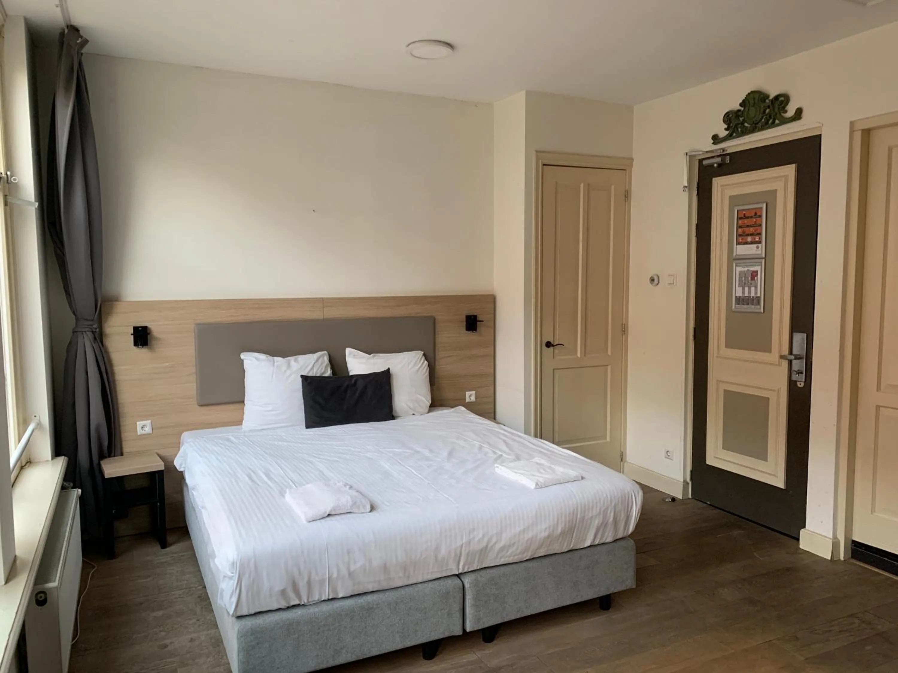 Bed in Plantage Hortus Apartments