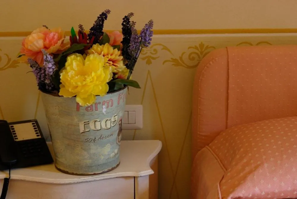 Decorative detail in Locanda San Barnaba