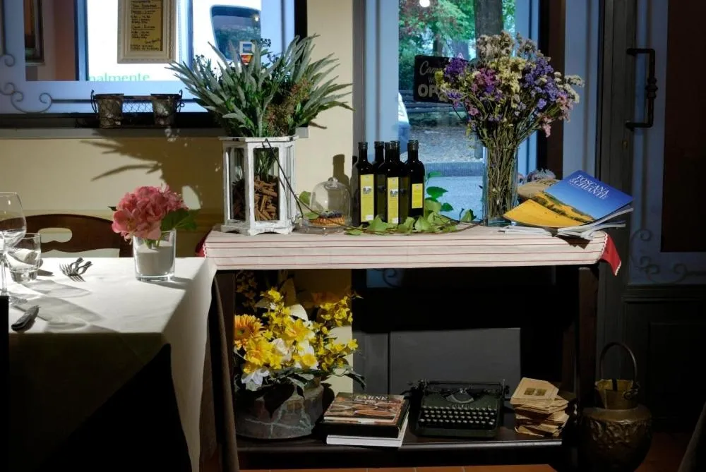 Decorative detail in Locanda San Barnaba