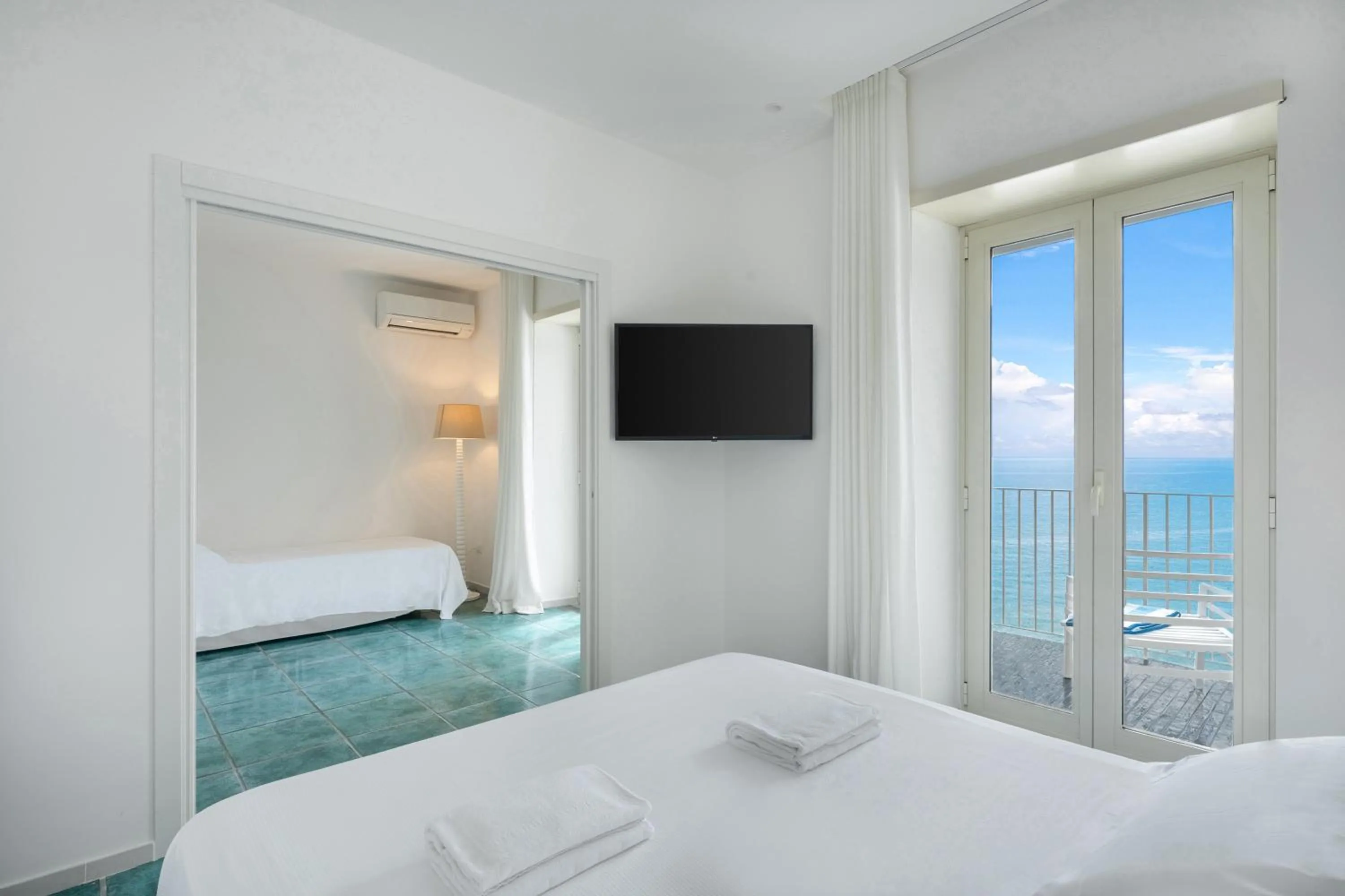 View (from property/room), Bed in Apollon Club & Thermal Spa