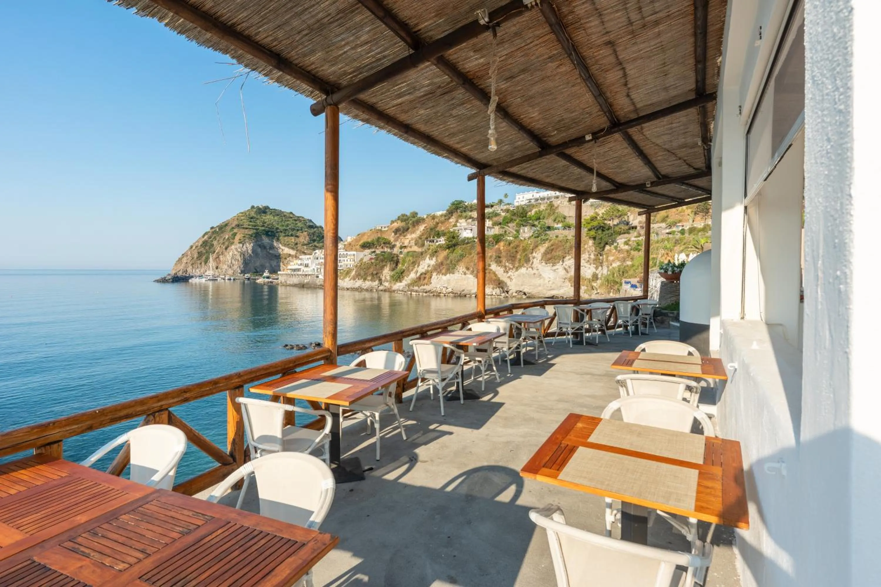 Restaurant/places to eat in Apollon Club & Thermal Spa