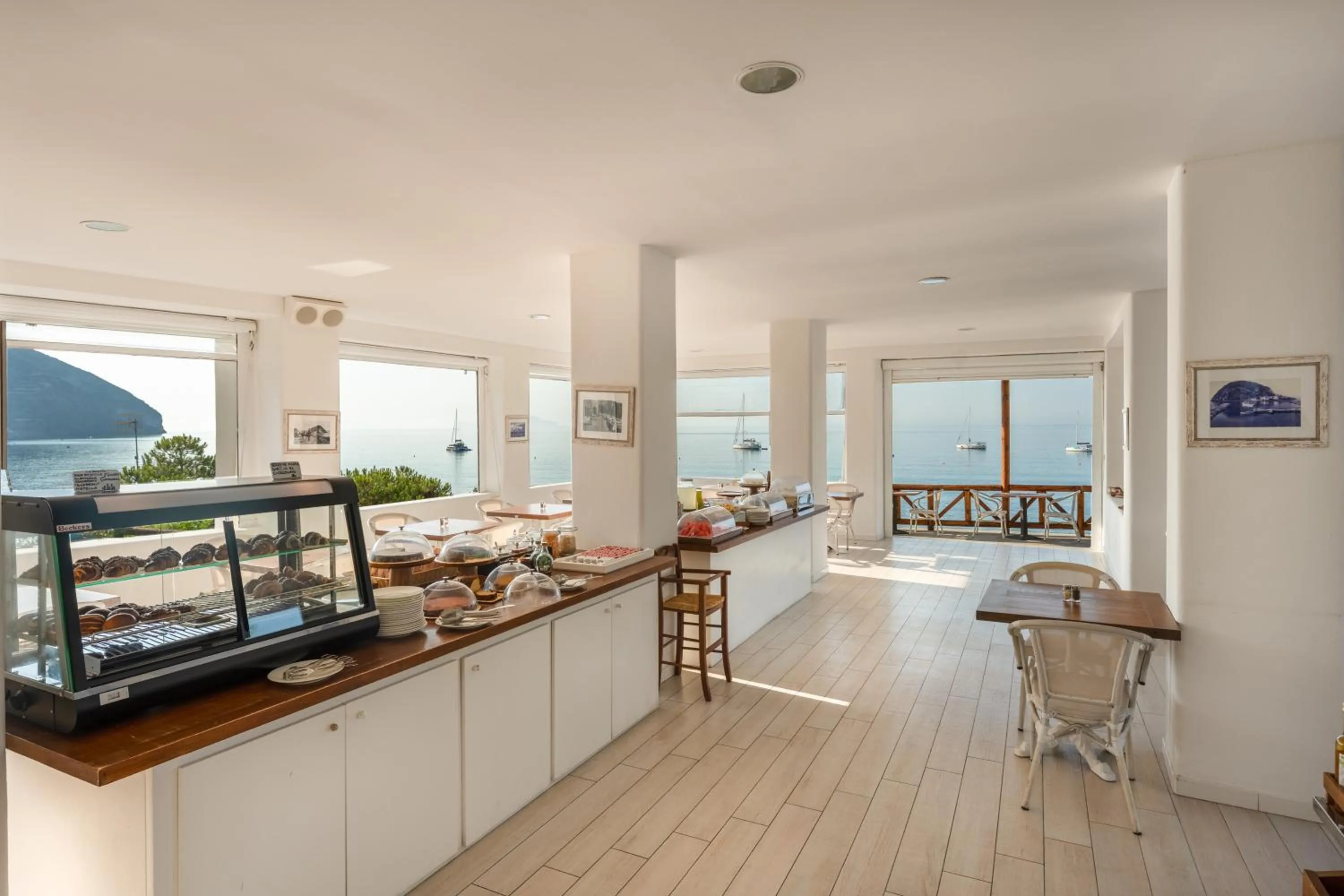 Restaurant/places to eat in Apollon Club & Thermal Spa