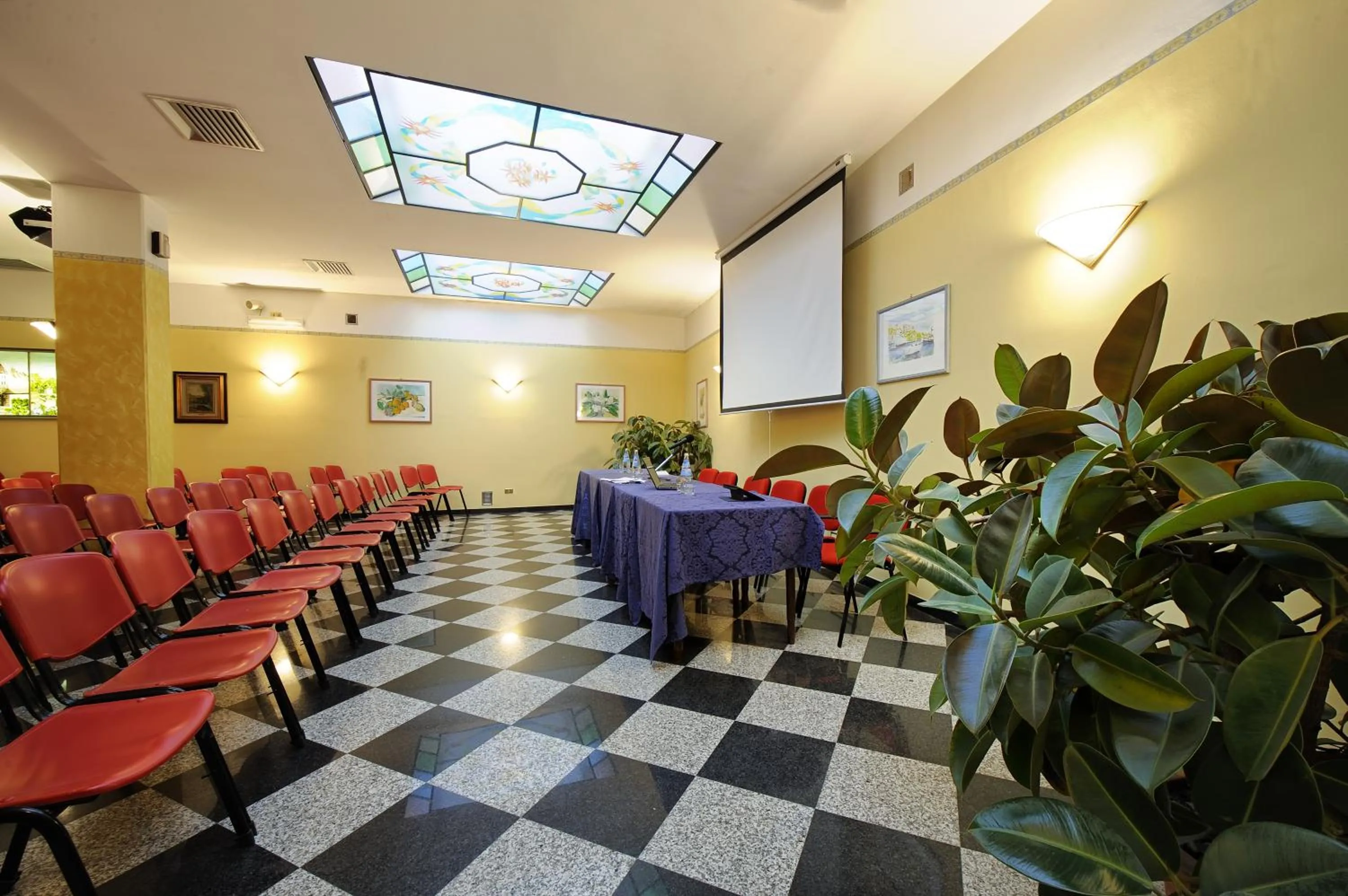 Business facilities in Hotel Bertusi