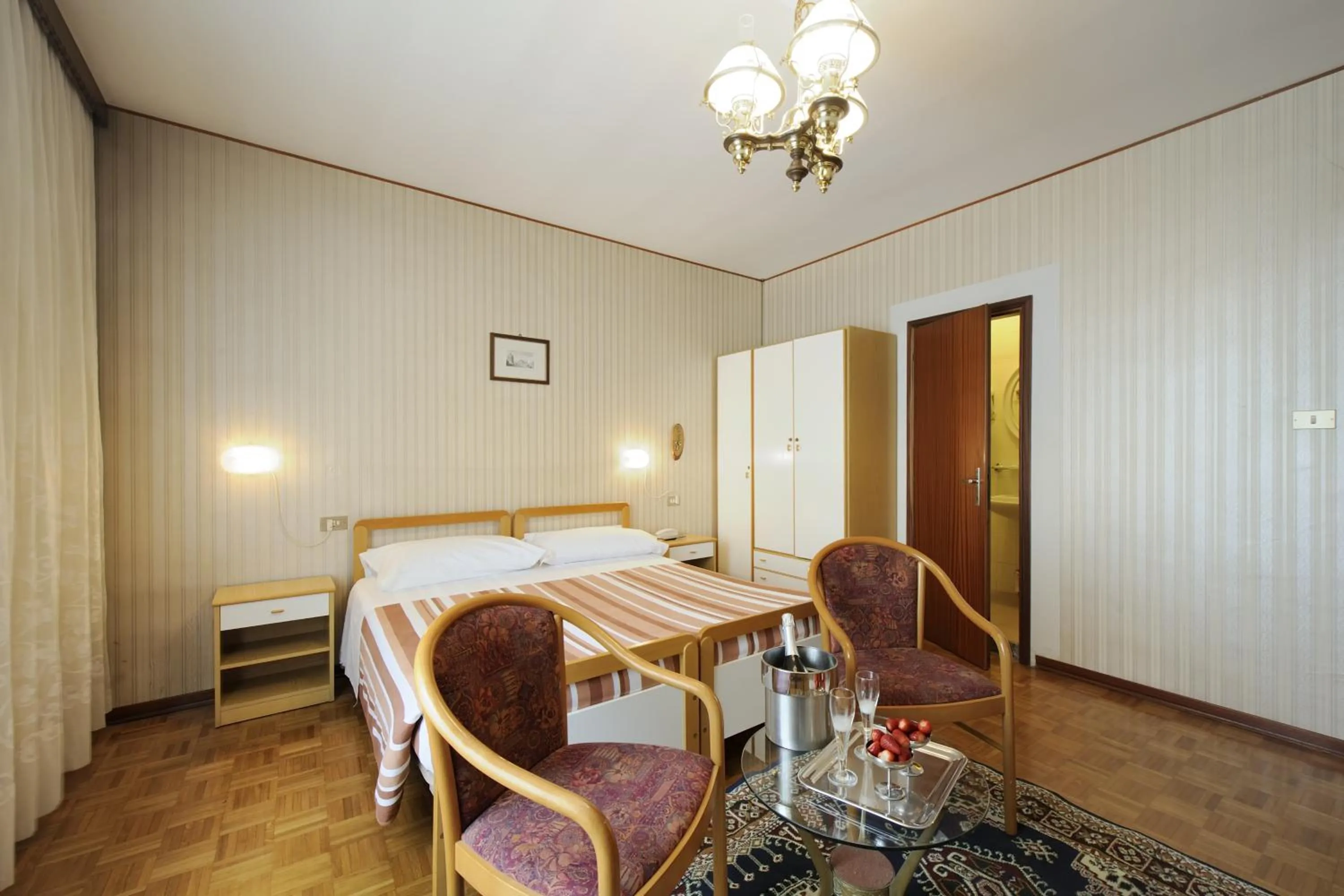 Photo of the whole room in Hotel Bertusi