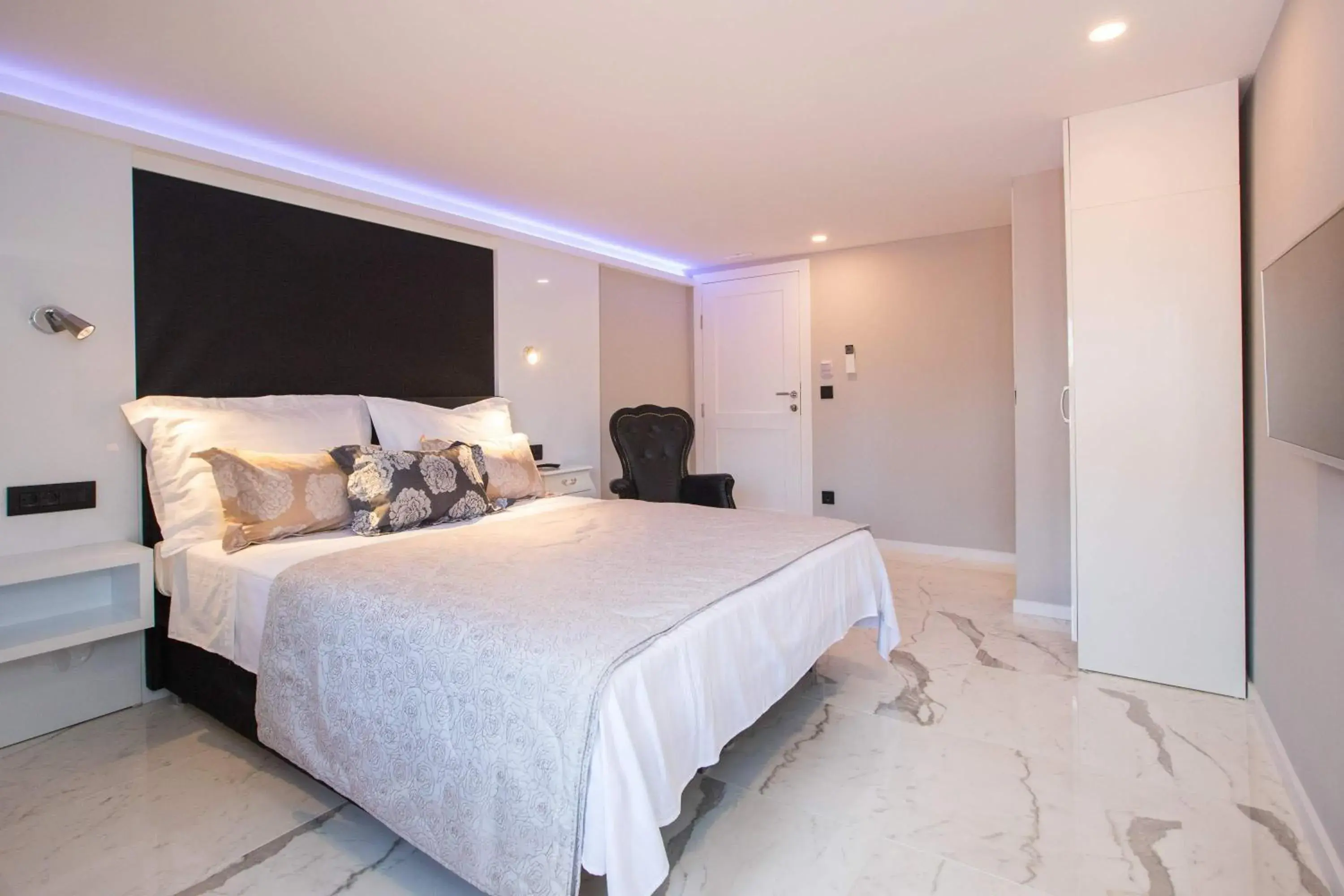 Large Double or Twin Room in Soleil Luxury Rooms Old town Large Double or Twin Room in Soleil Luxury Rooms Old town