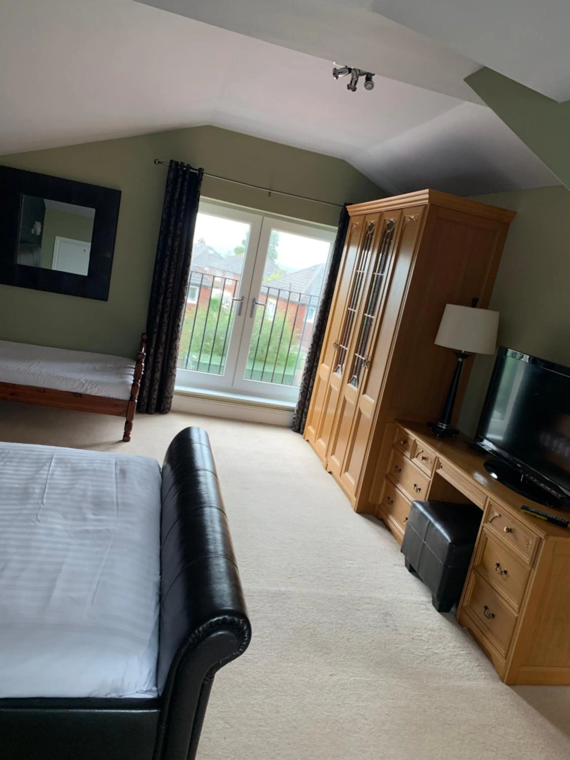 Bed in Lake Lounge Rooms