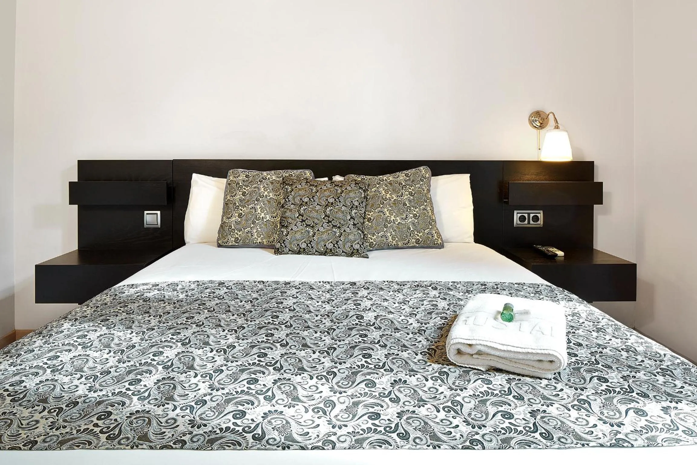 Bed in BruStar Gotic-Centric