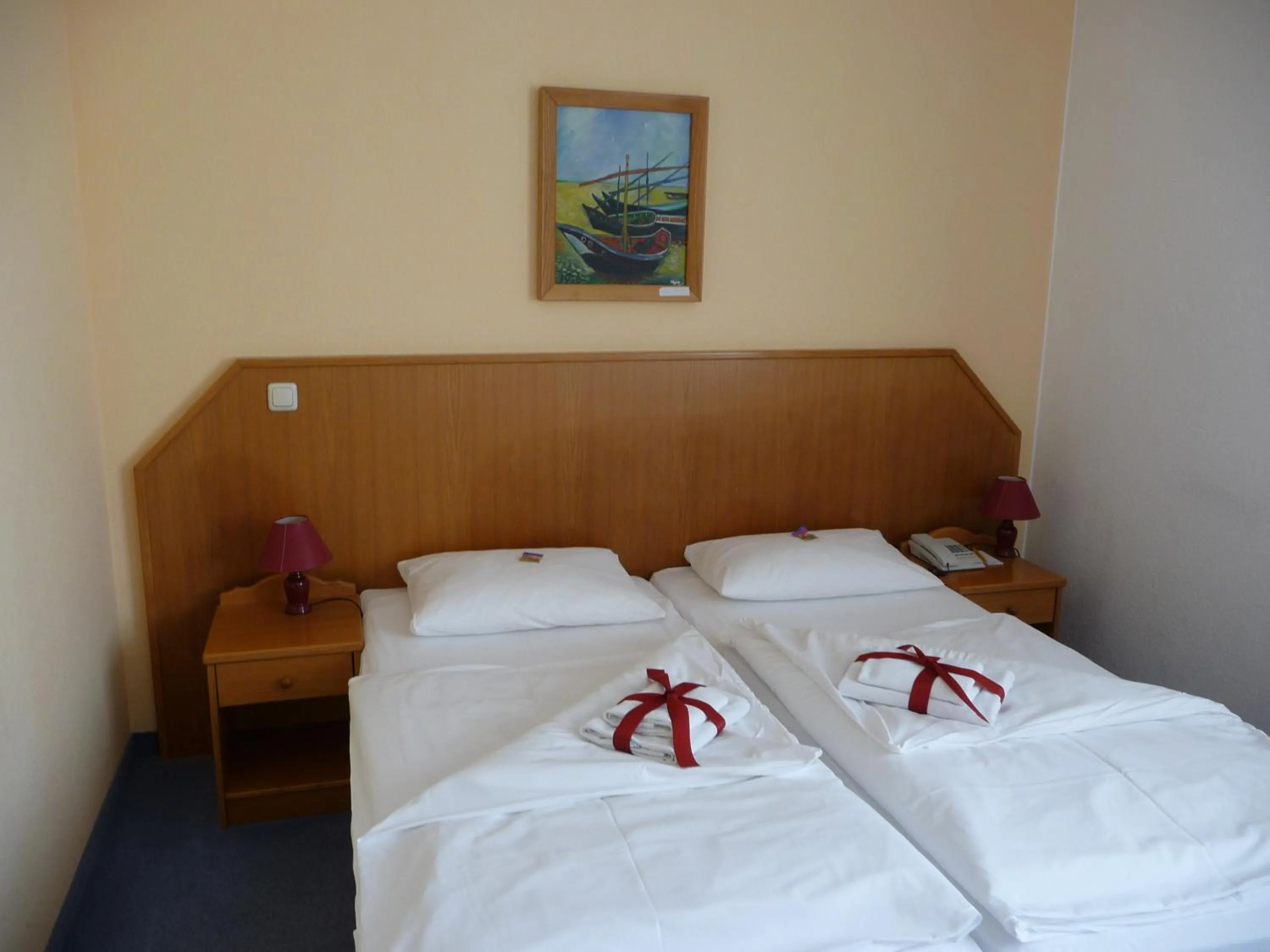 Bed in Hotel Mecklenburger Mühle Garni