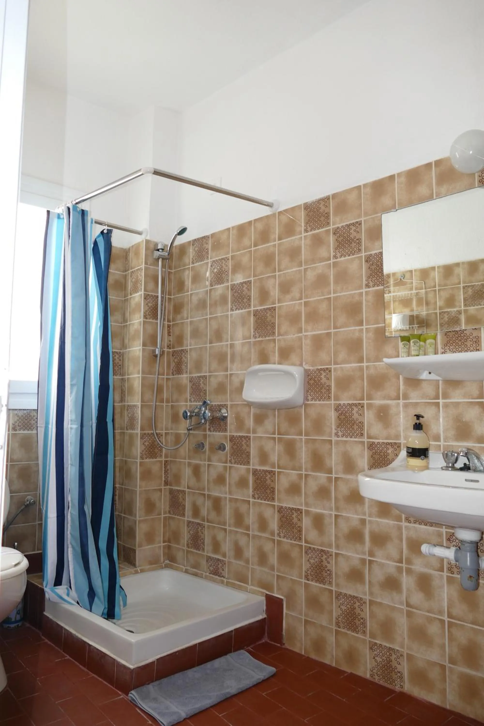 Bathroom in Galini Mare