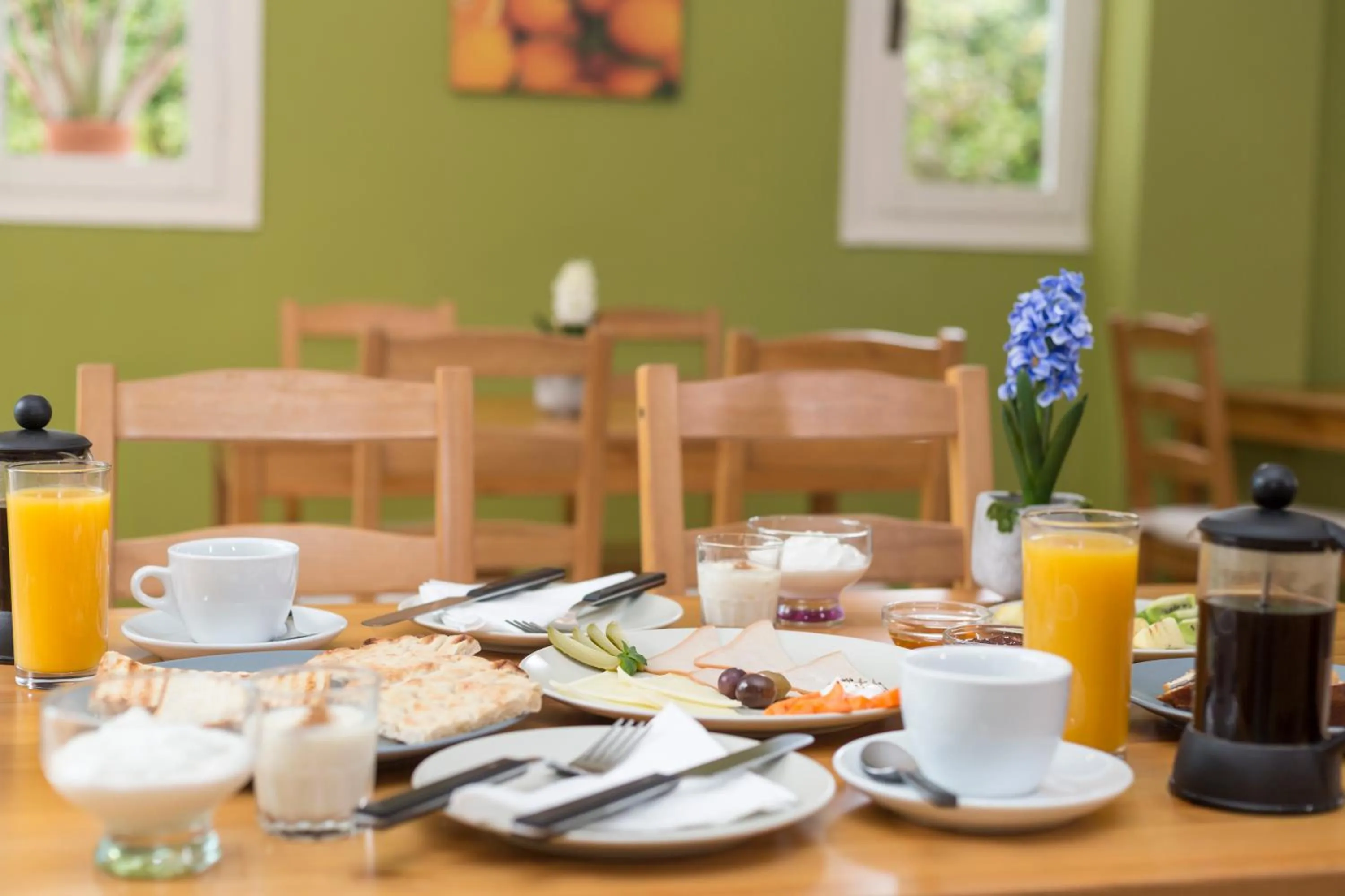 Food and drinks in Galini Mare