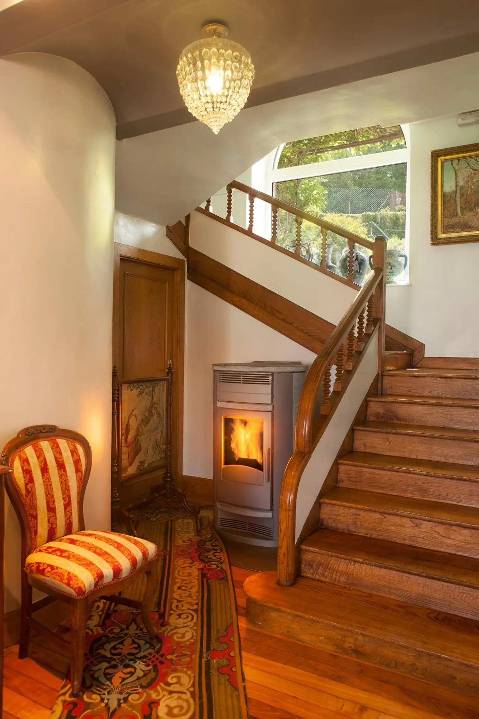 Lobby or reception in Casa Rural Mailan PARKING INCLUIDO