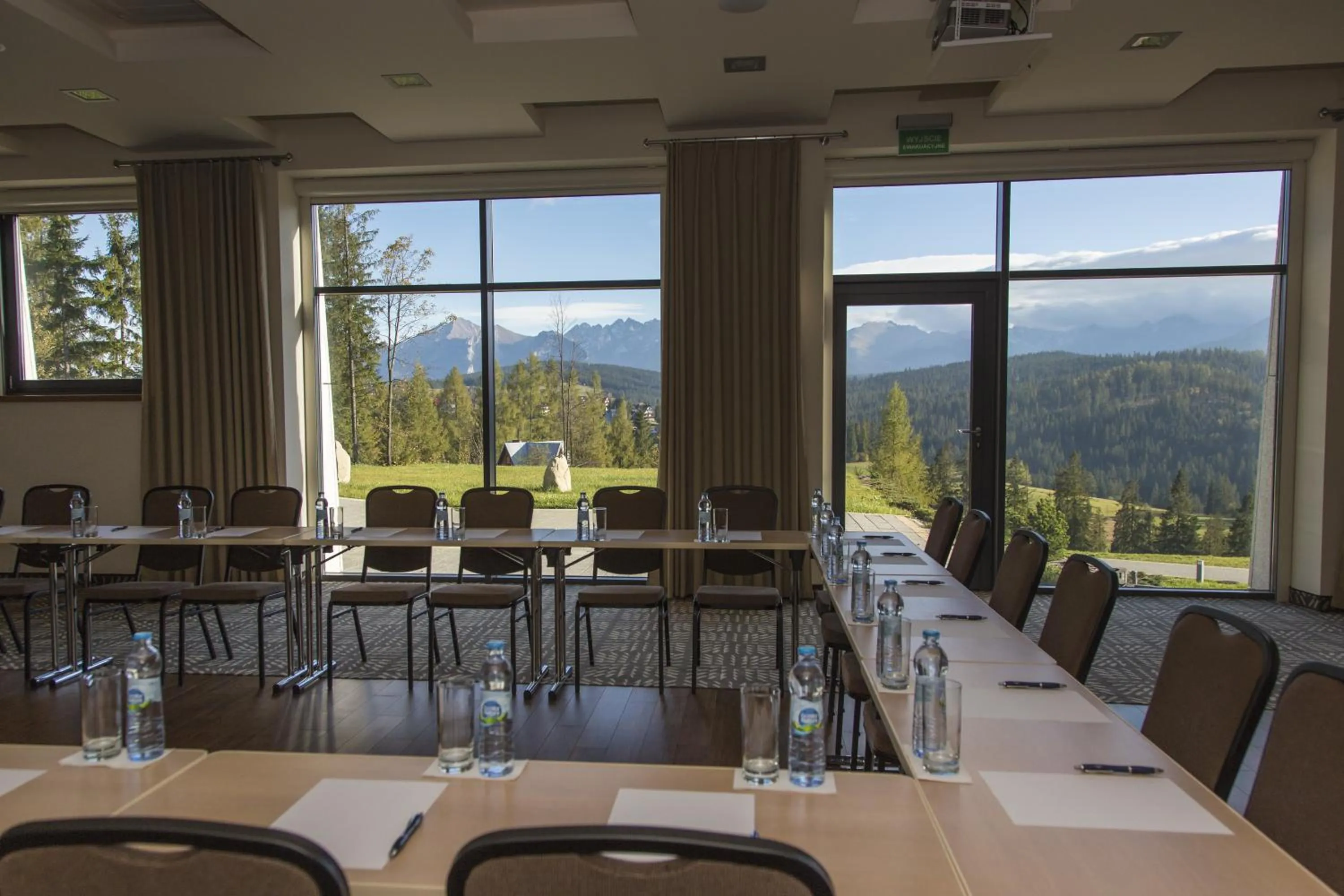 Business facilities in Hotel Zbójnicówka