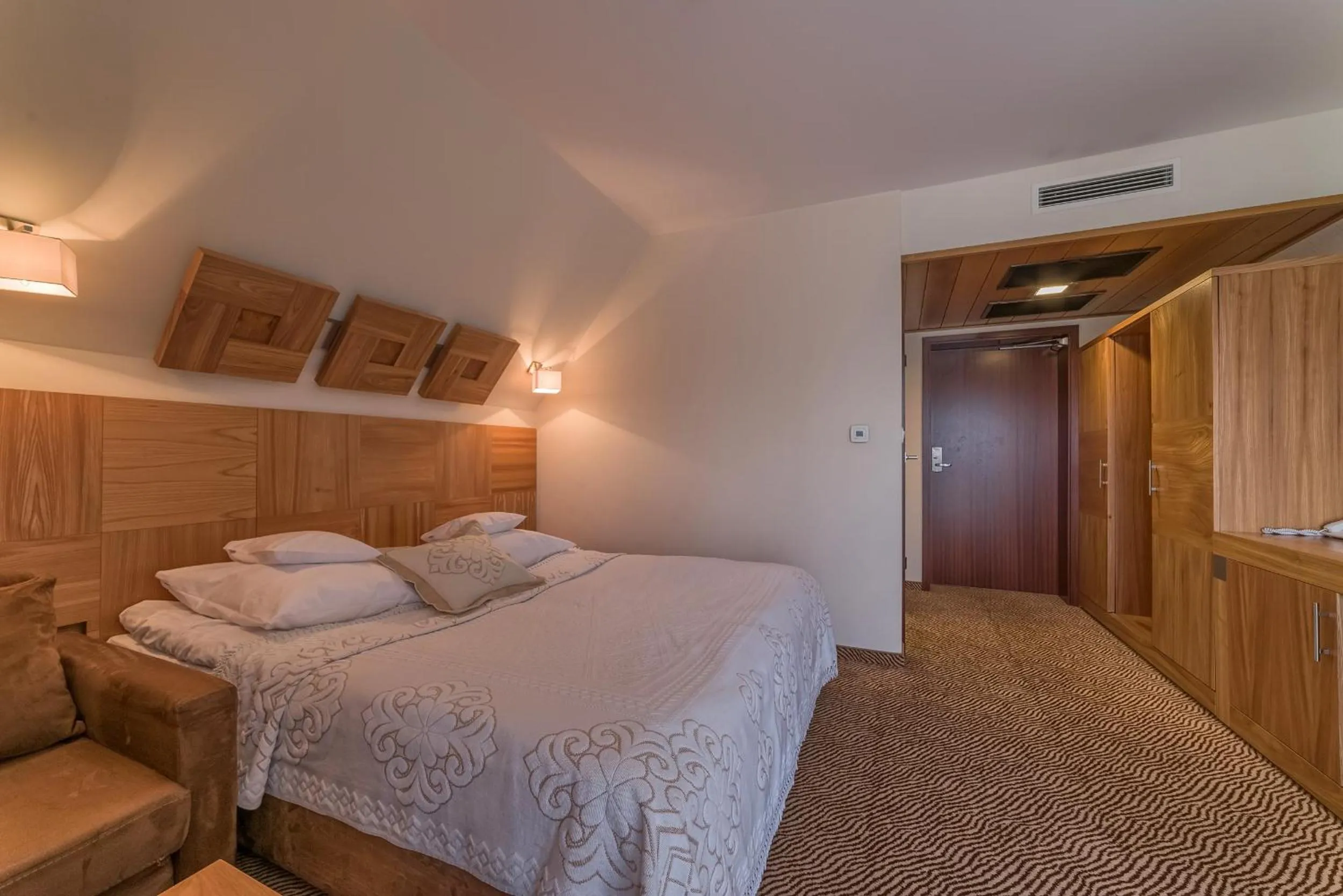 Bed in Hotel Zbójnicówka