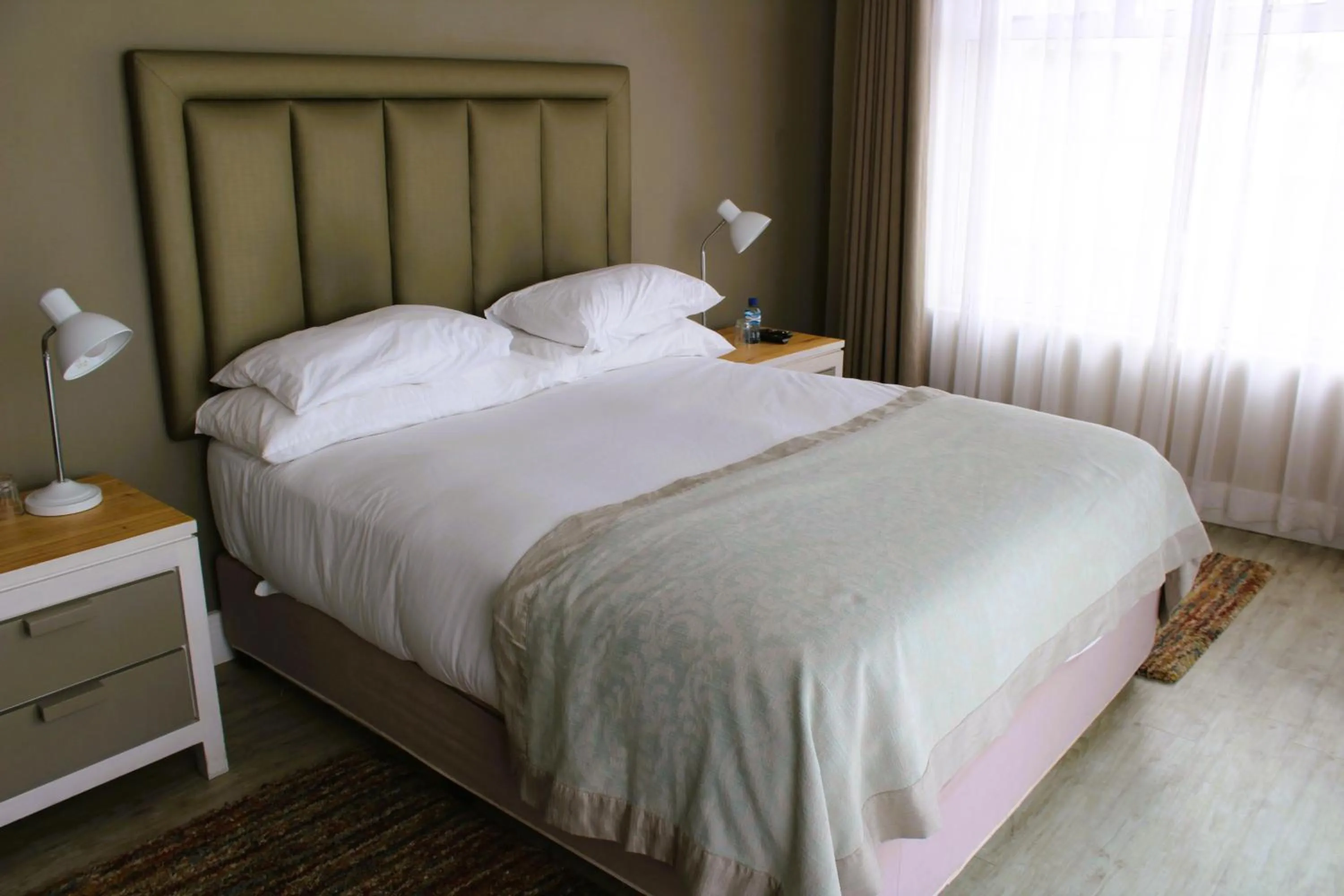 Communal lounge/ TV room, Bed in Atlantic Villa Boutique Guesthouse