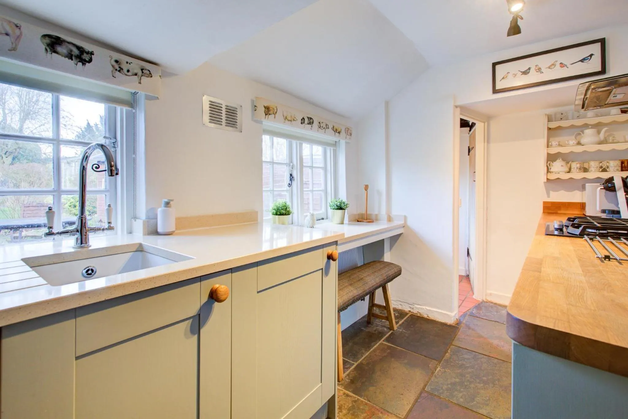 Kitchen or kitchenette in Eglantine