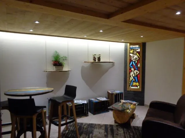 Staff in Hôtel Du Midi