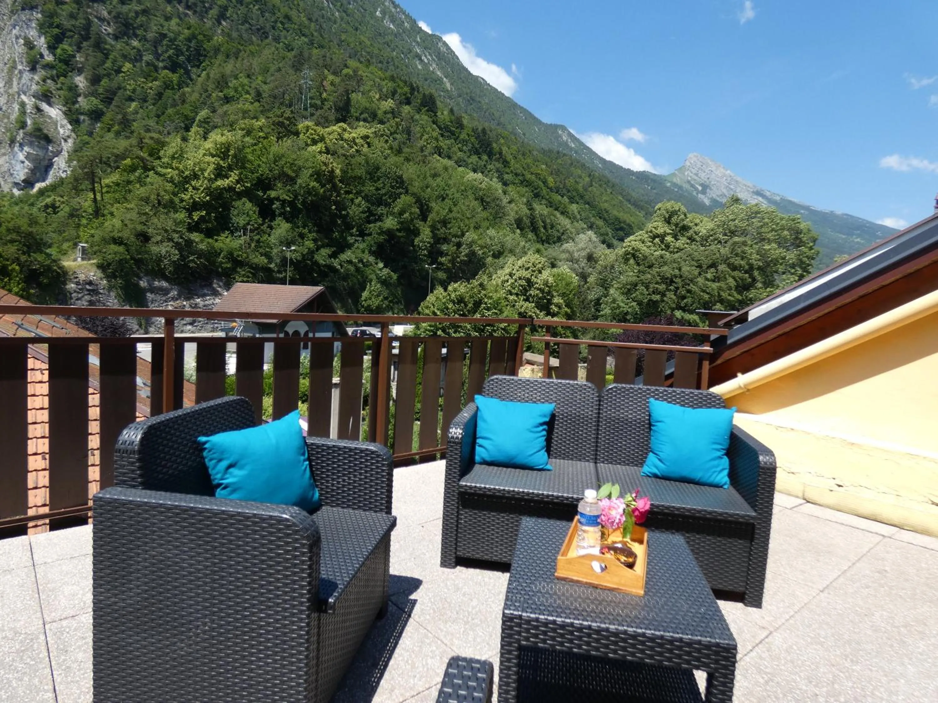 Mountain view in Hôtel Du Midi