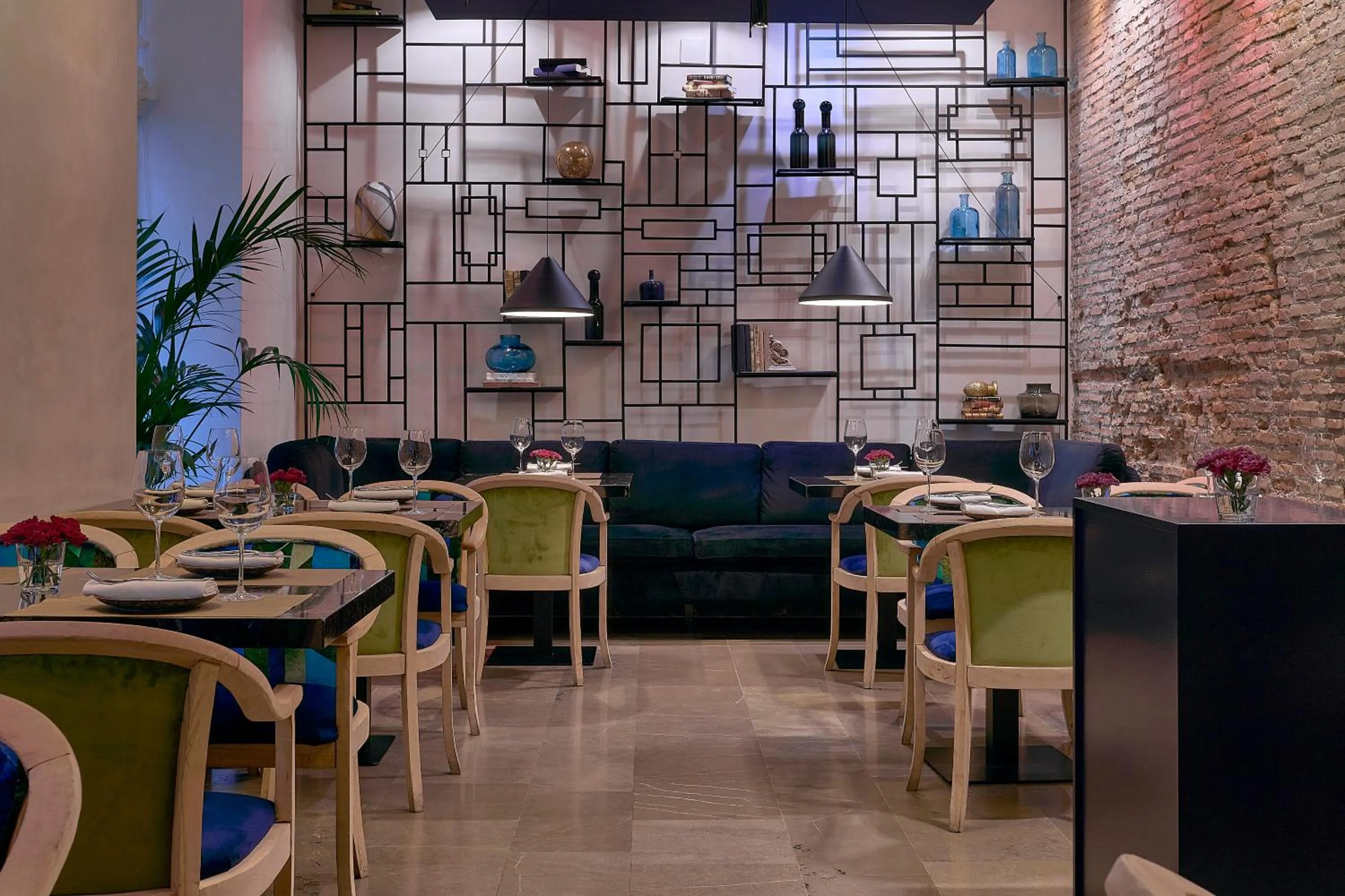 Restaurant/places to eat in Hotel Boutique Párraga Siete