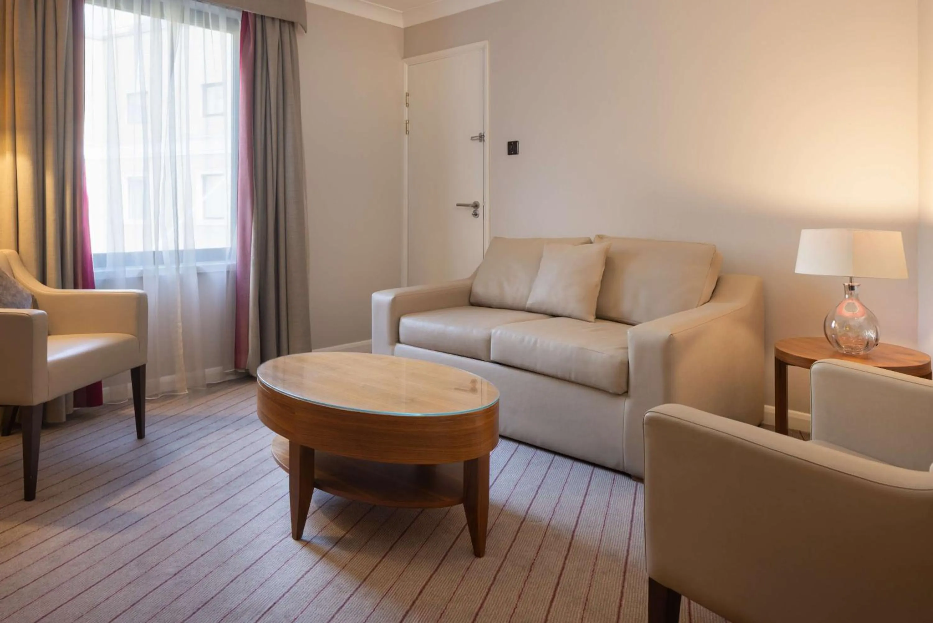 Living room in Hilton Cambridge City Centre