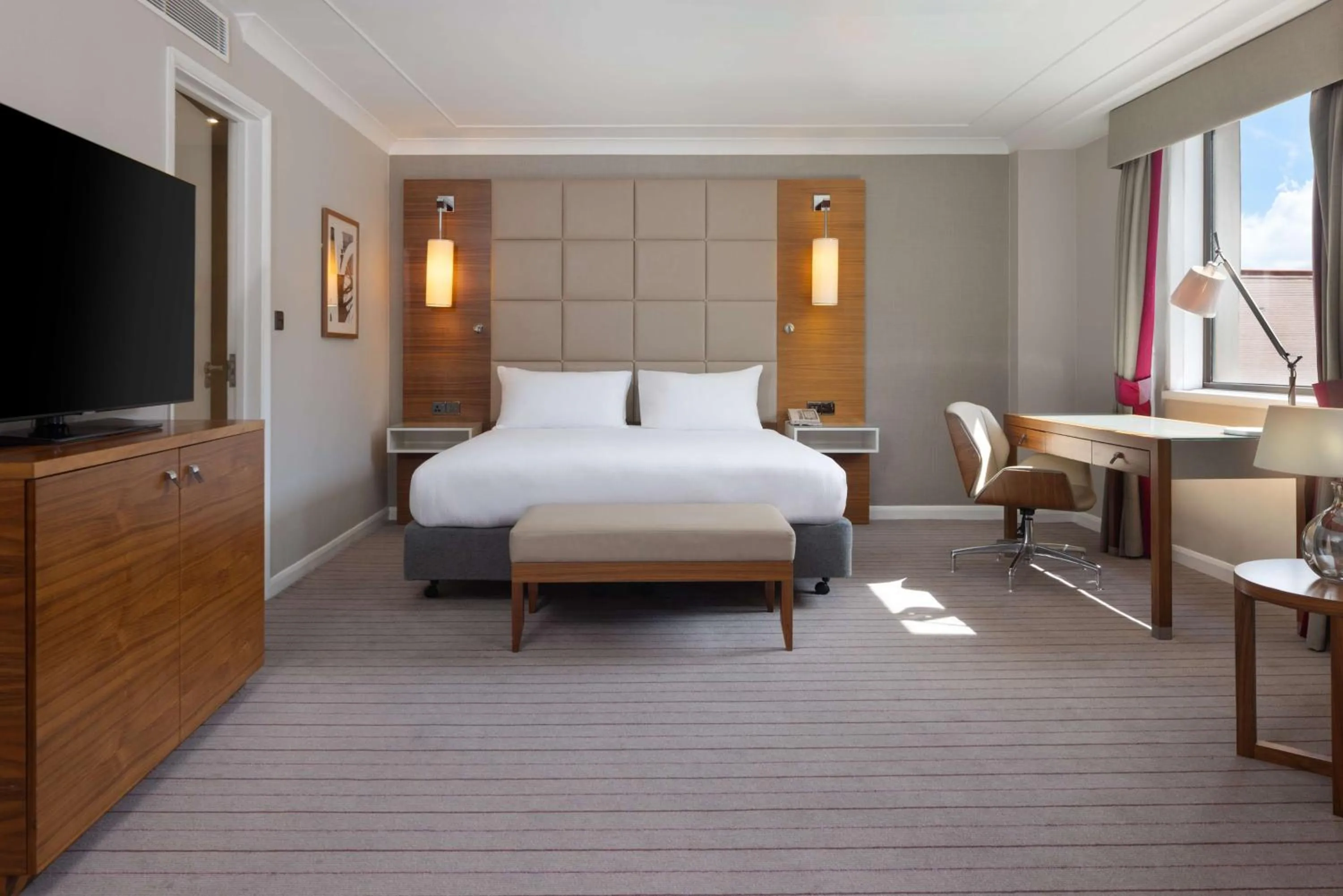 Bedroom, Bed in Hilton Cambridge City Centre