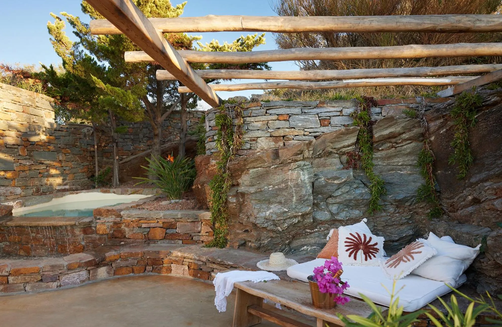 Day in Aigis Suites Kea