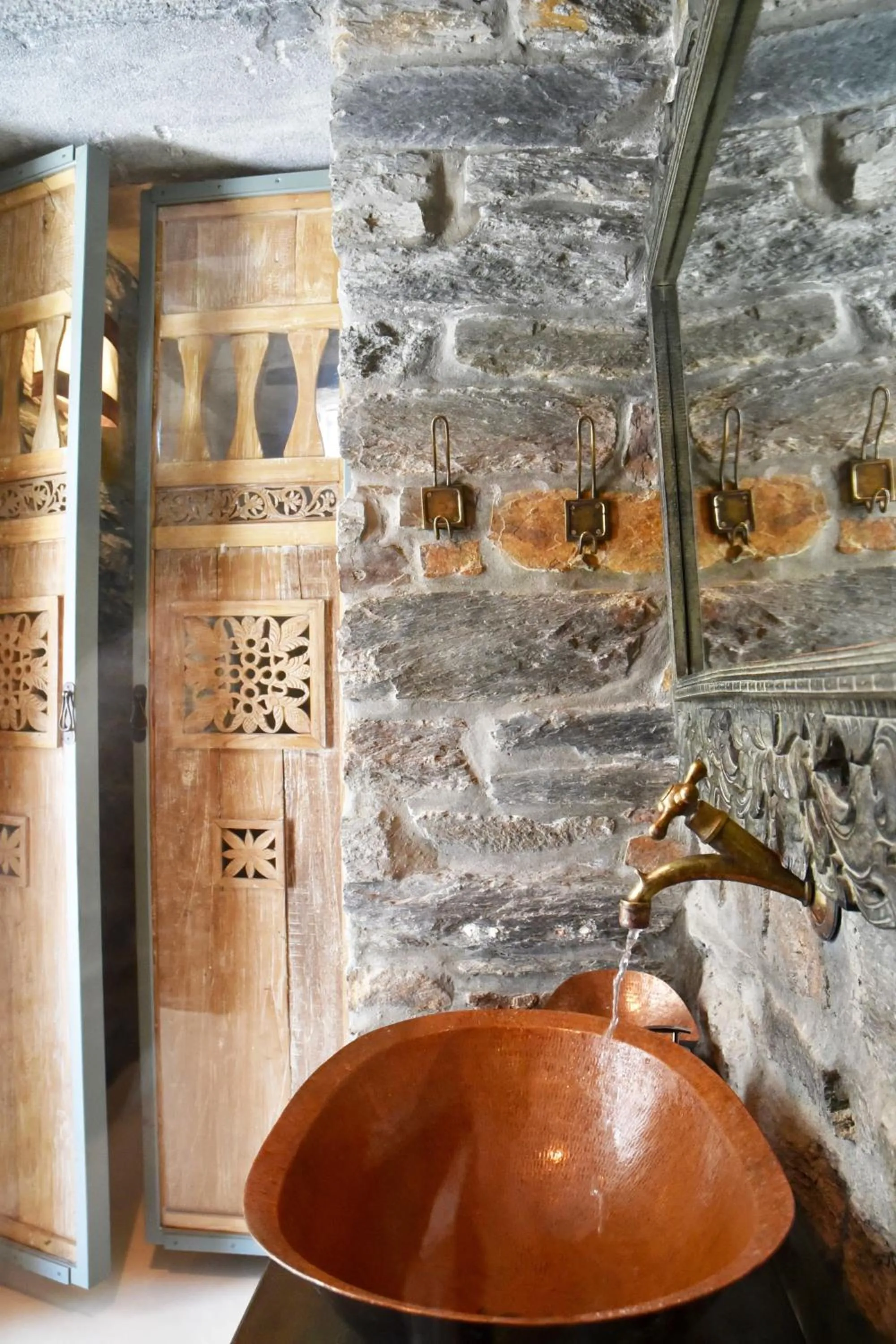 Toilet in Aigis Suites Kea