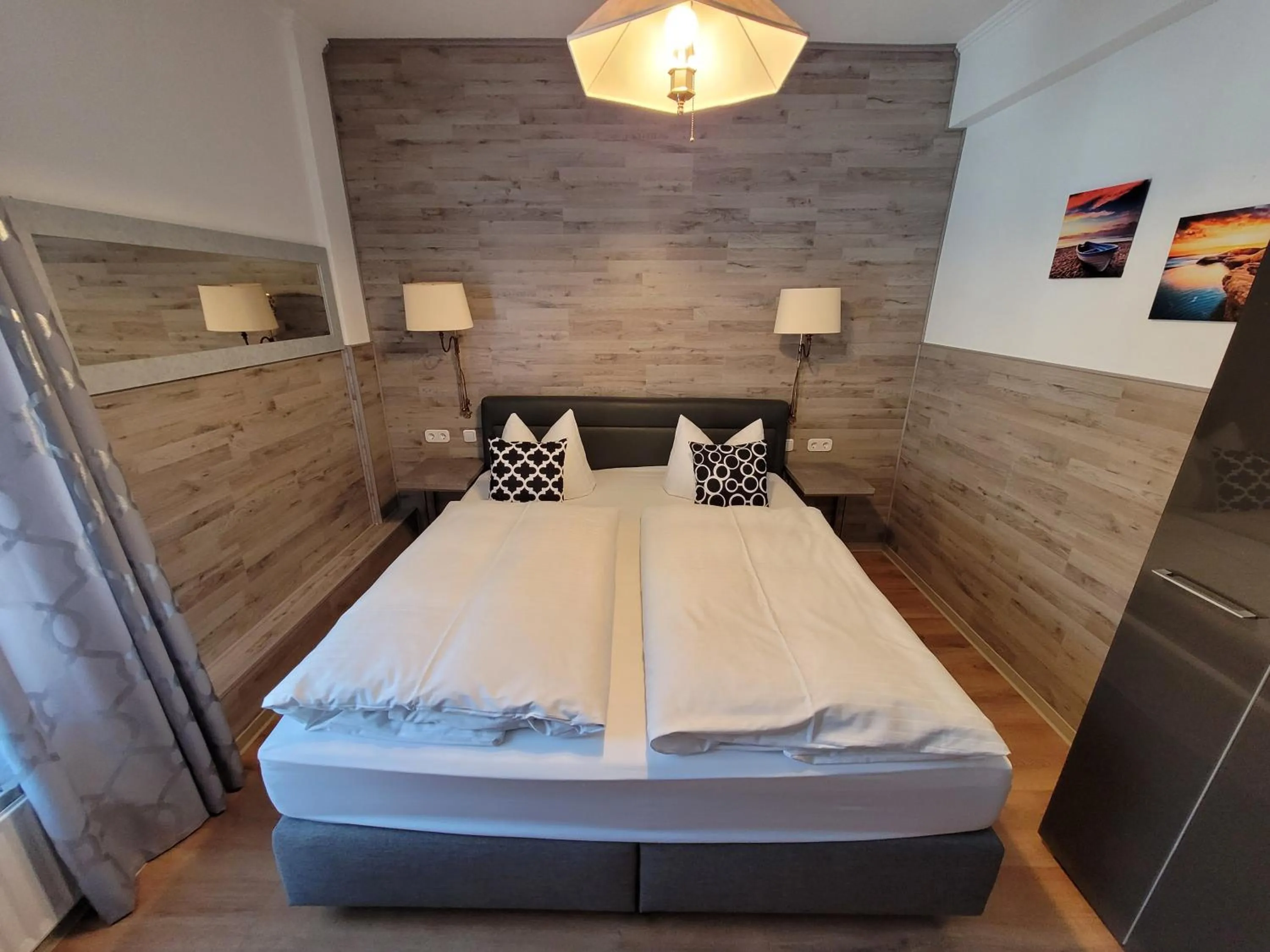 Bed in Hotel MoinMoin