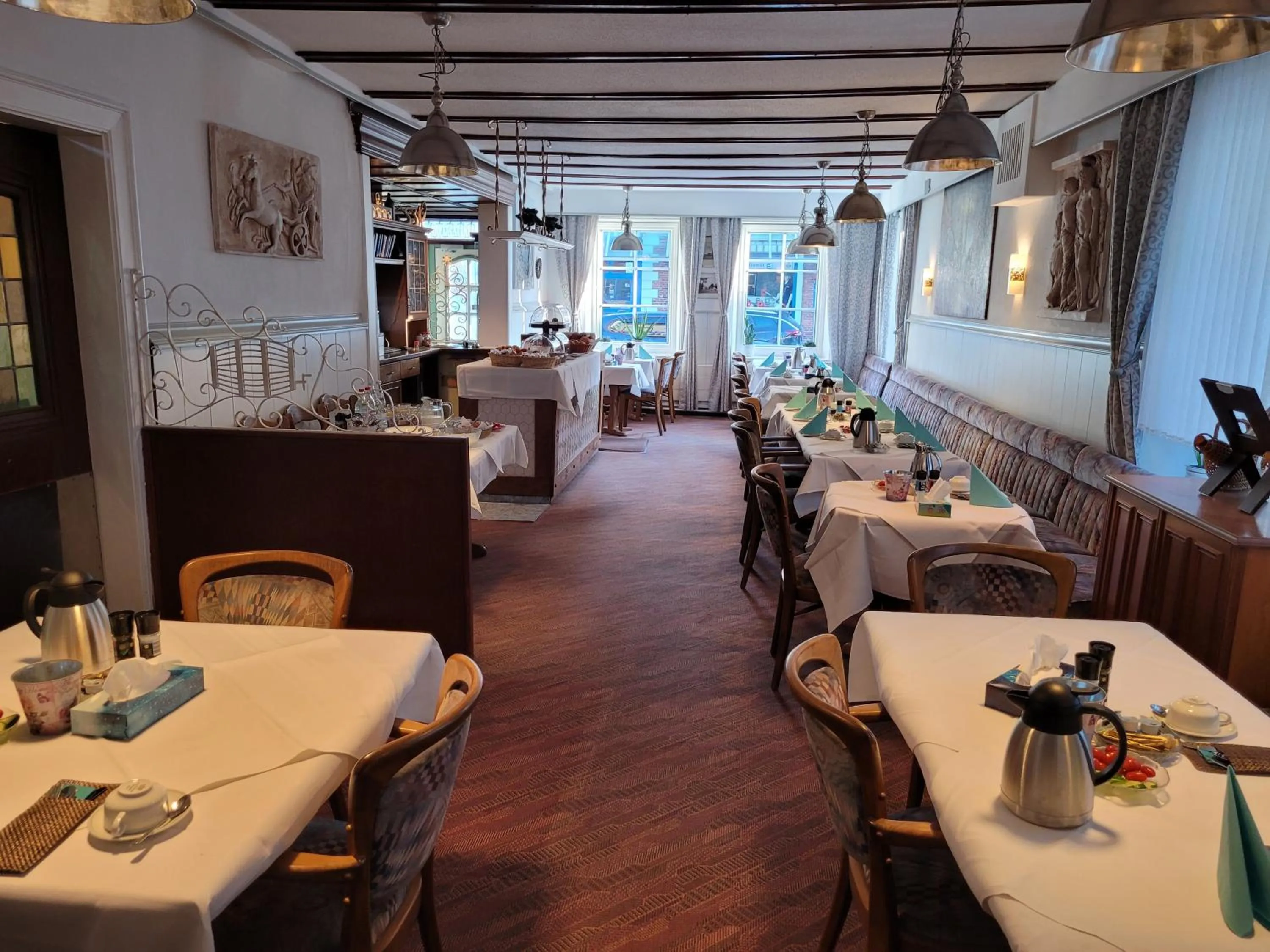 Buffet breakfast in Hotel MoinMoin