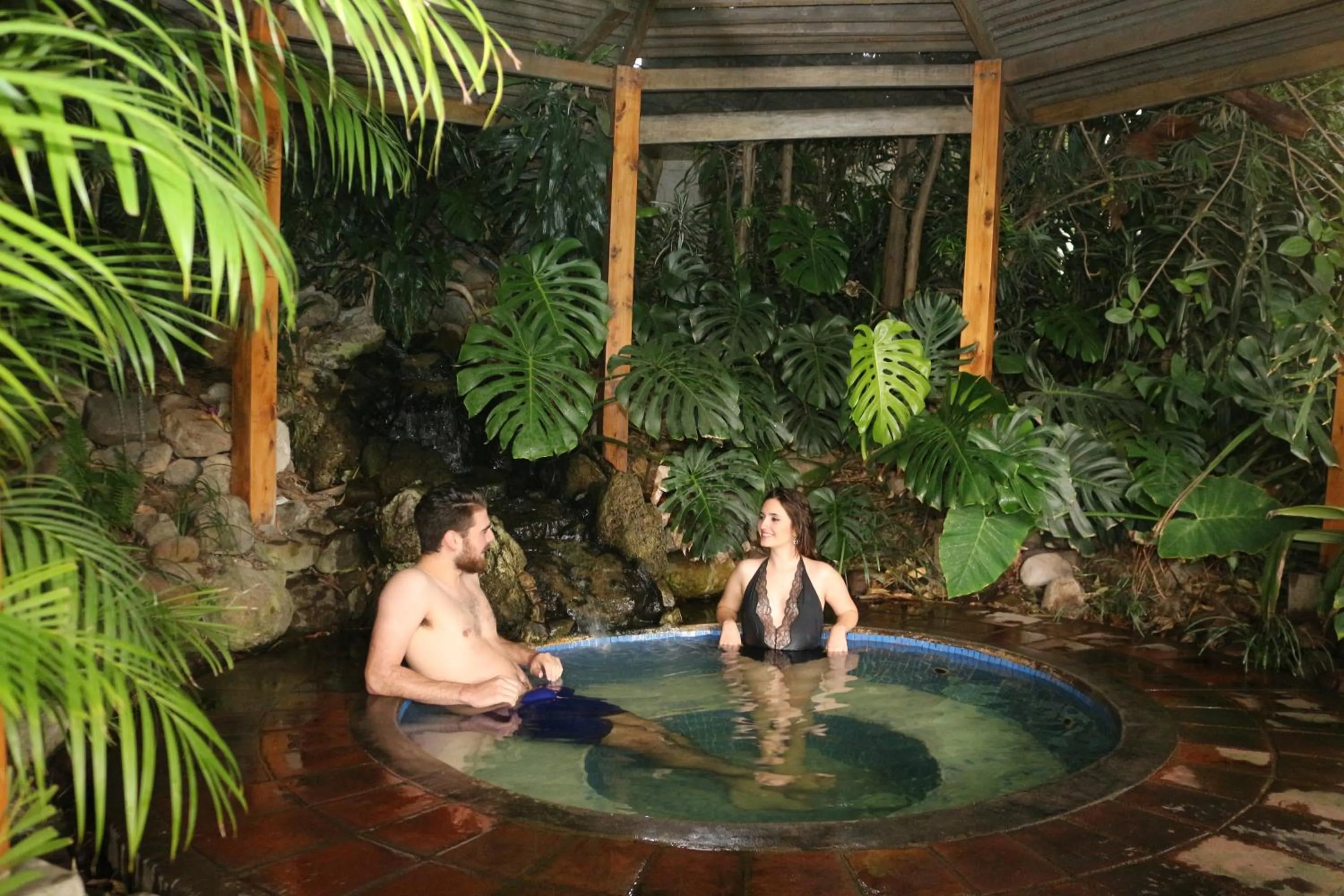 Open Air Bath in Porta Hotel del Lago