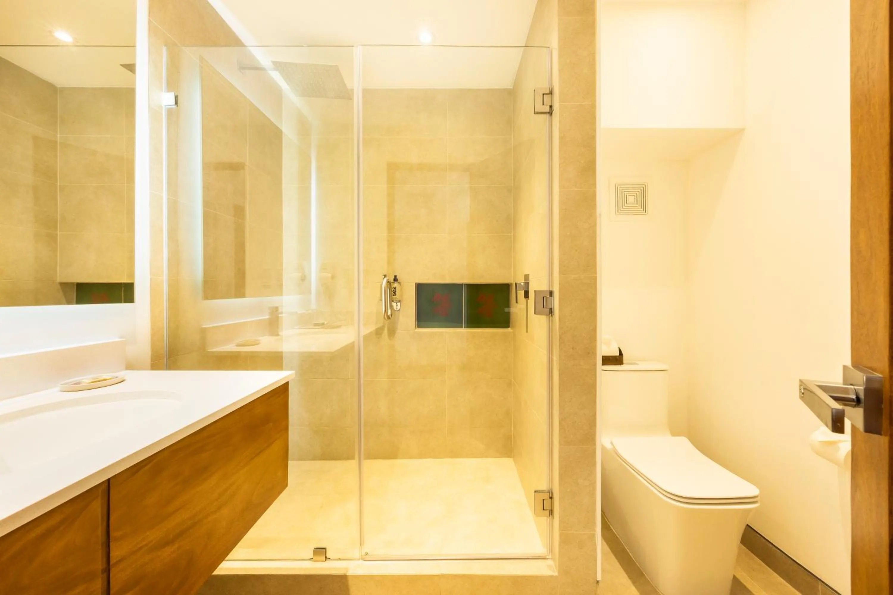 Bathroom in Porta Hotel del Lago