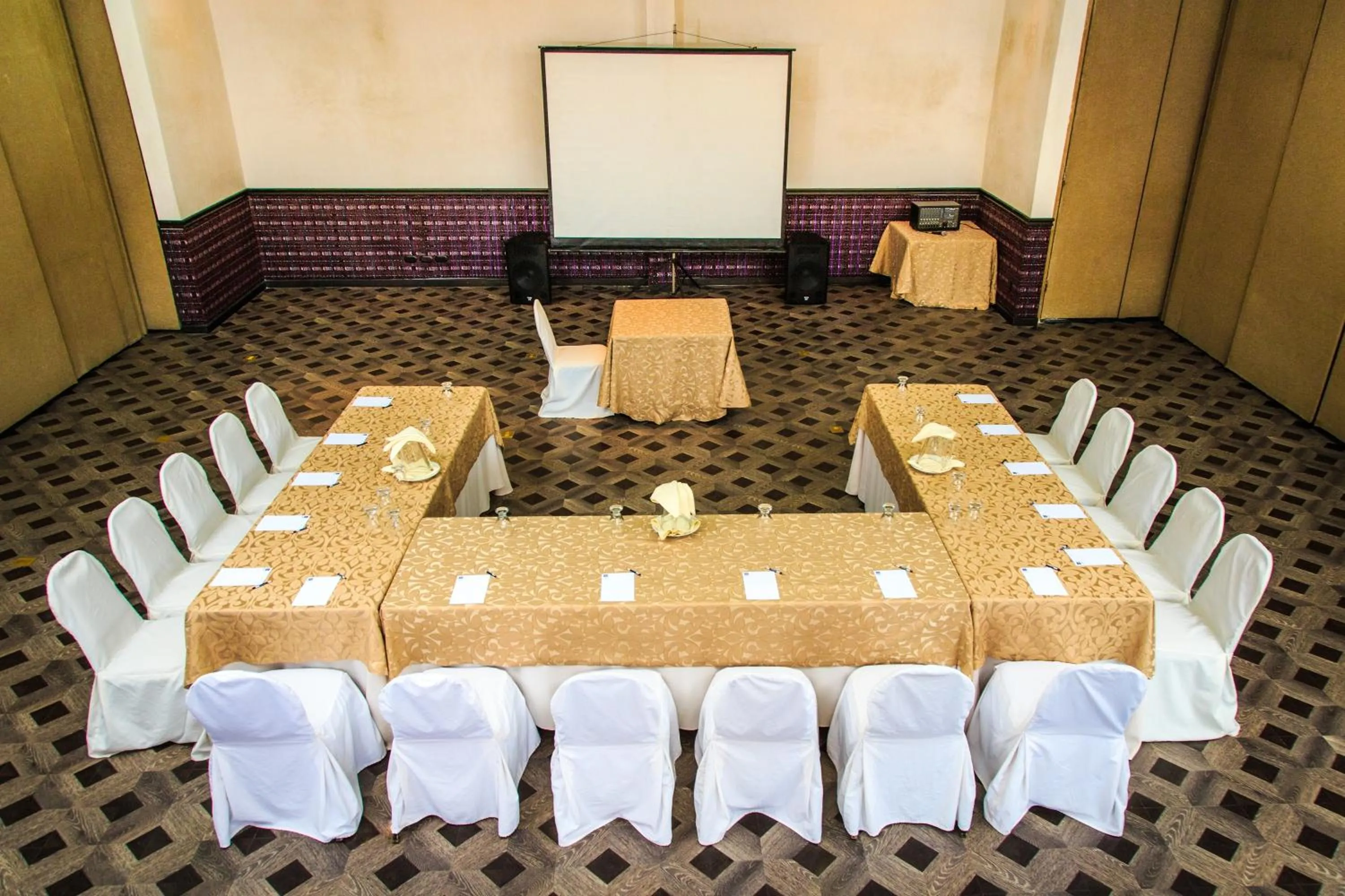 Banquet/Function facilities in Porta Hotel del Lago