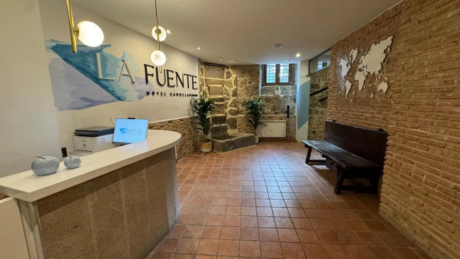 Lobby or reception in Hospedium Hotel La Fuente