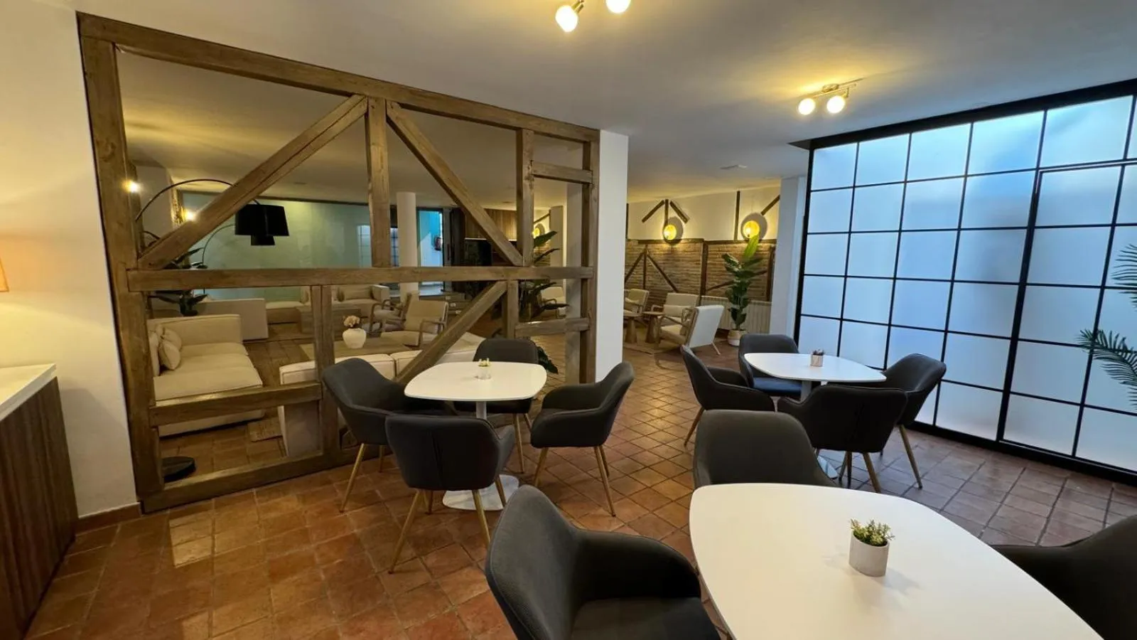 Communal lounge/ TV room in Hospedium Hotel La Fuente